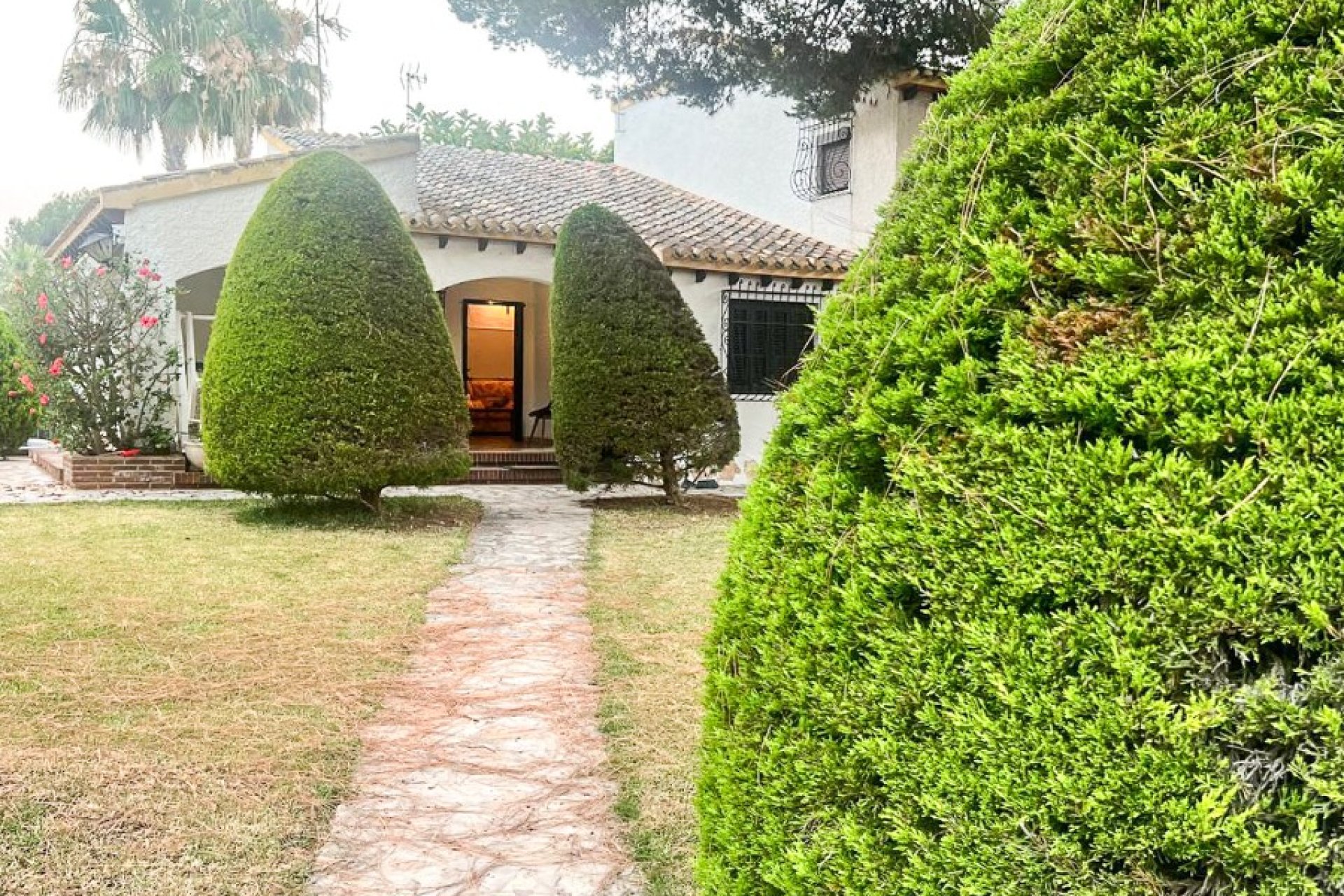 Resale - Villa -
Orihuela Costa - Punta Prima