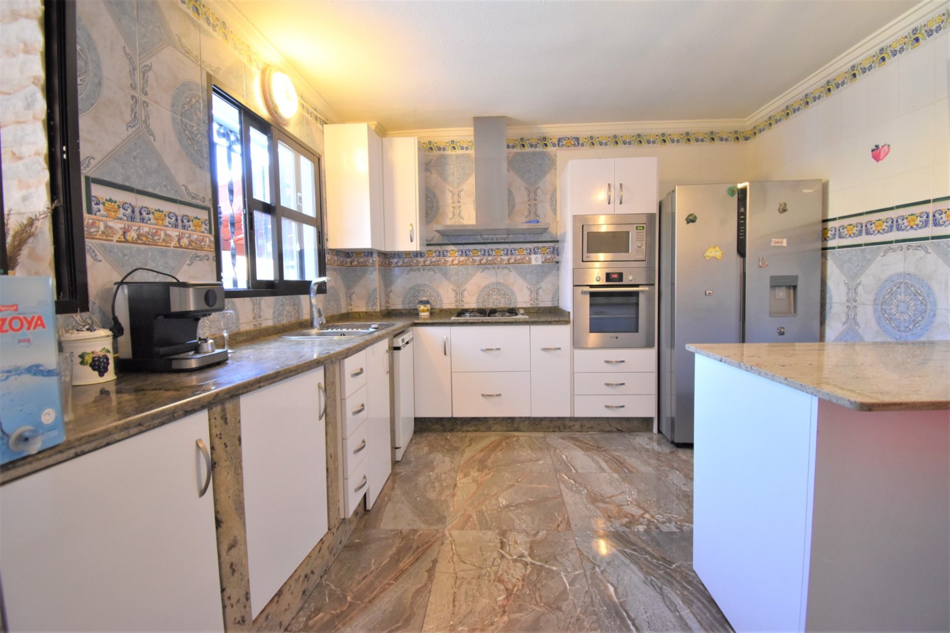 Resale - Villa -
Orihuela Costa - Villamartín