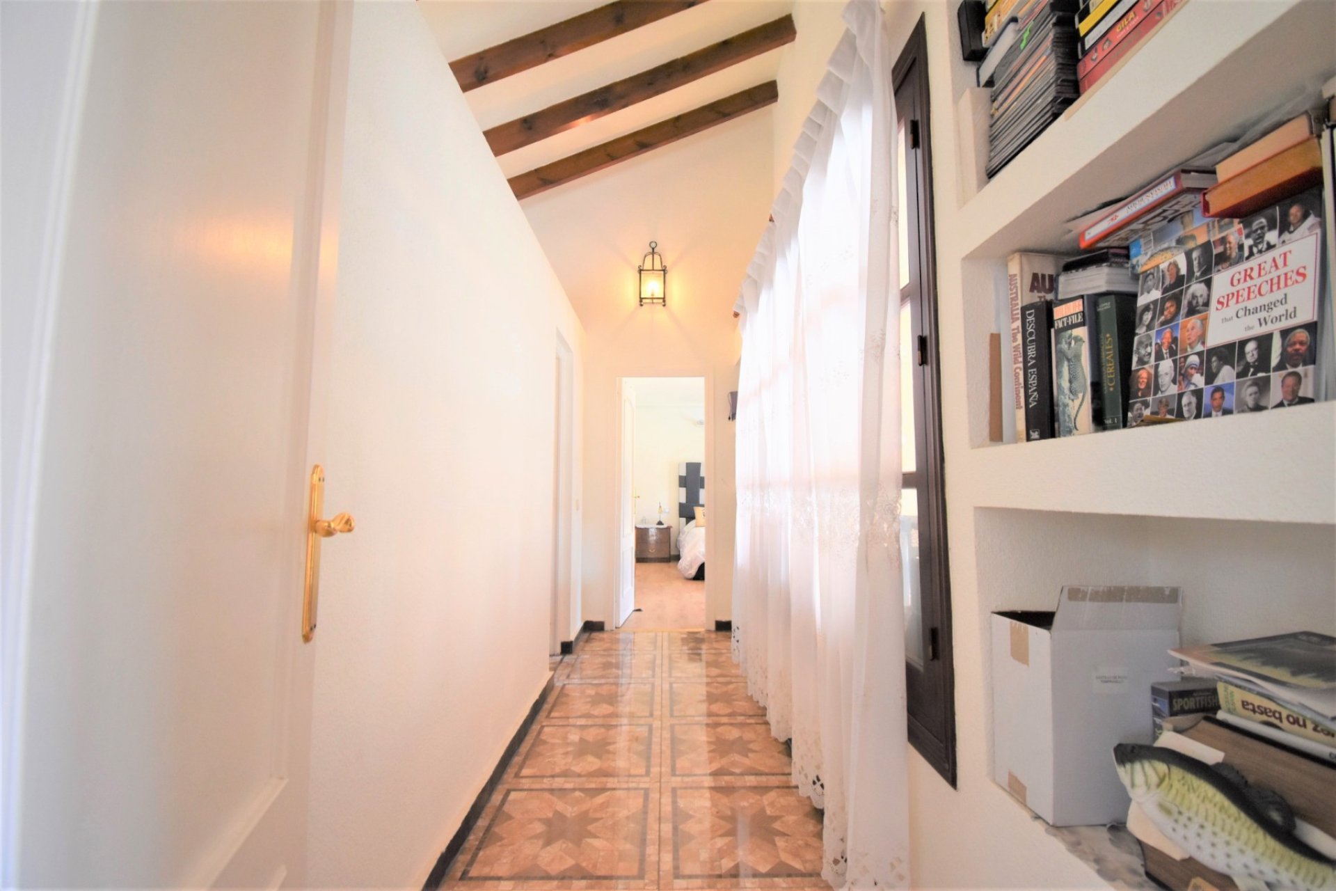 Resale - Villa -
Orihuela Costa - Villamartín