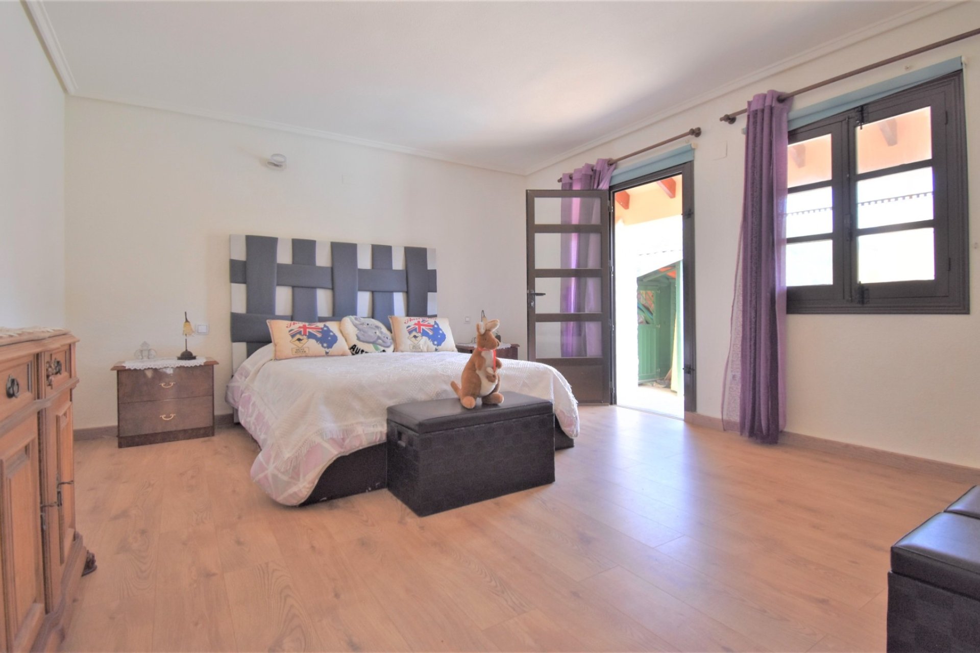 Resale - Villa -
Orihuela Costa - Villamartín
