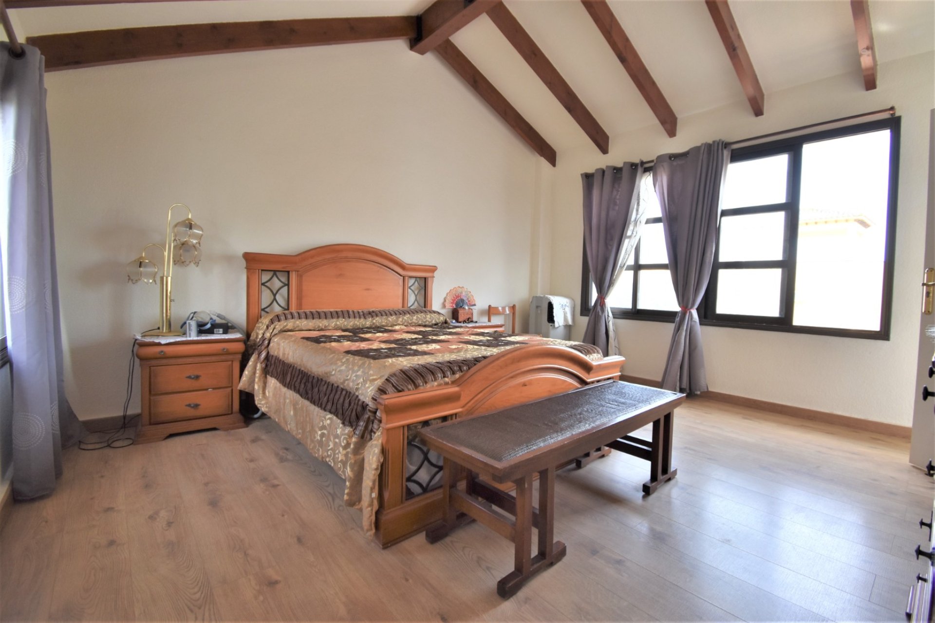 Resale - Villa -
Orihuela Costa - Villamartín