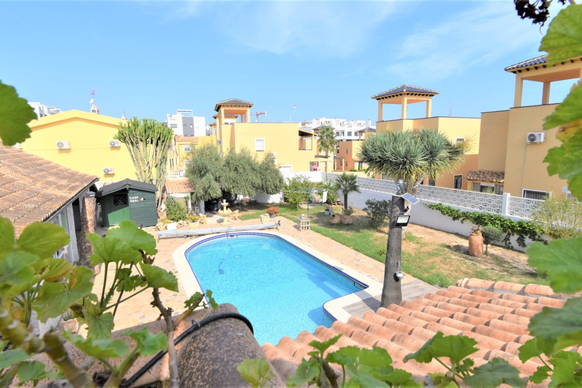 Resale - Villa -
Orihuela Costa - Villamartín
