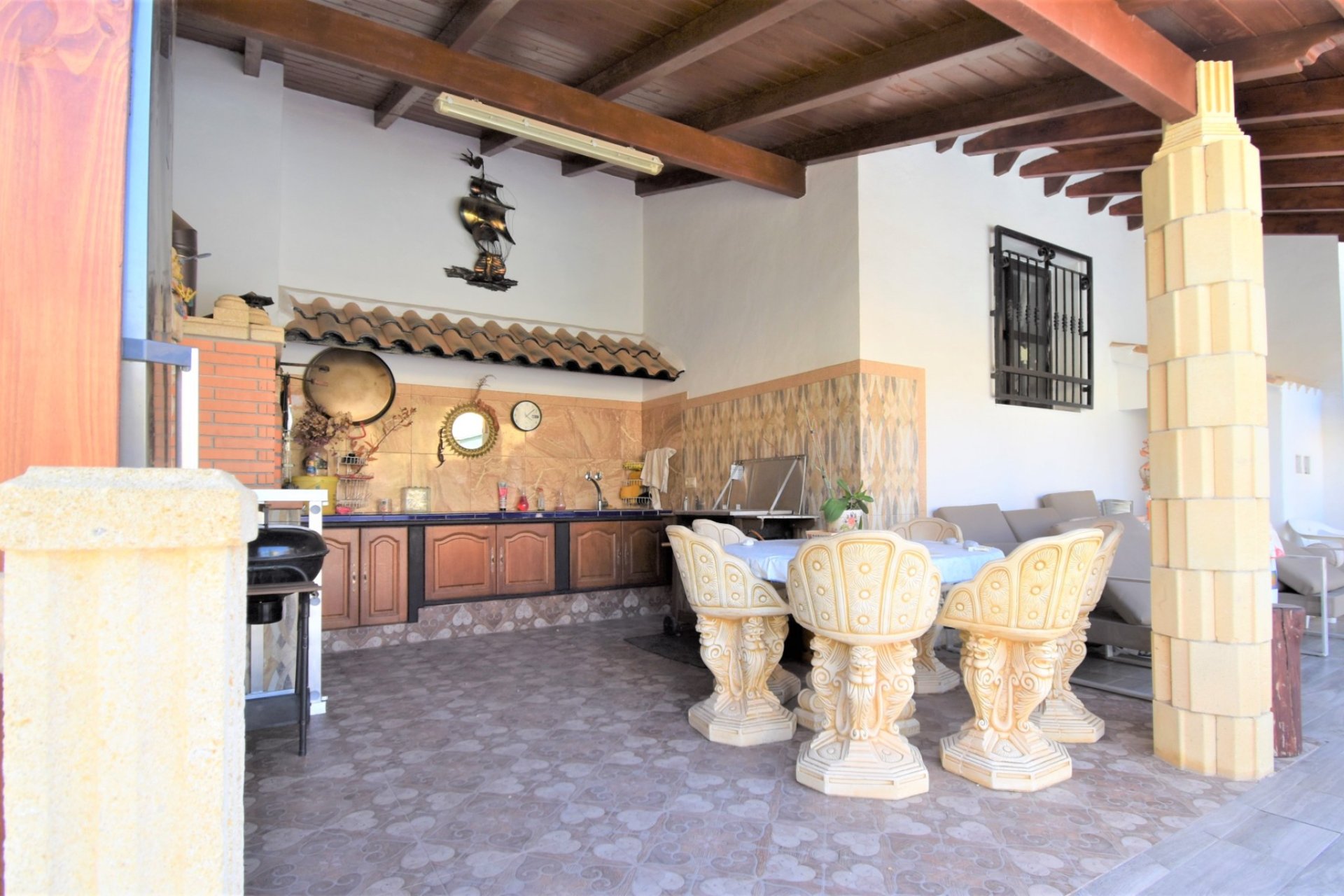 Resale - Villa -
Orihuela Costa - Villamartín