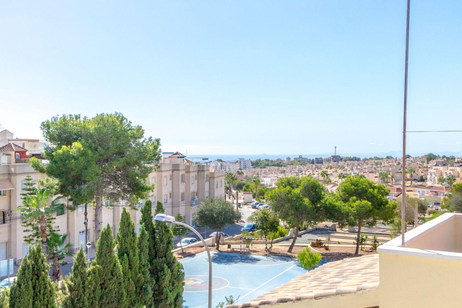 Resale - Villa -
Orihuela Costa - Villamartín
