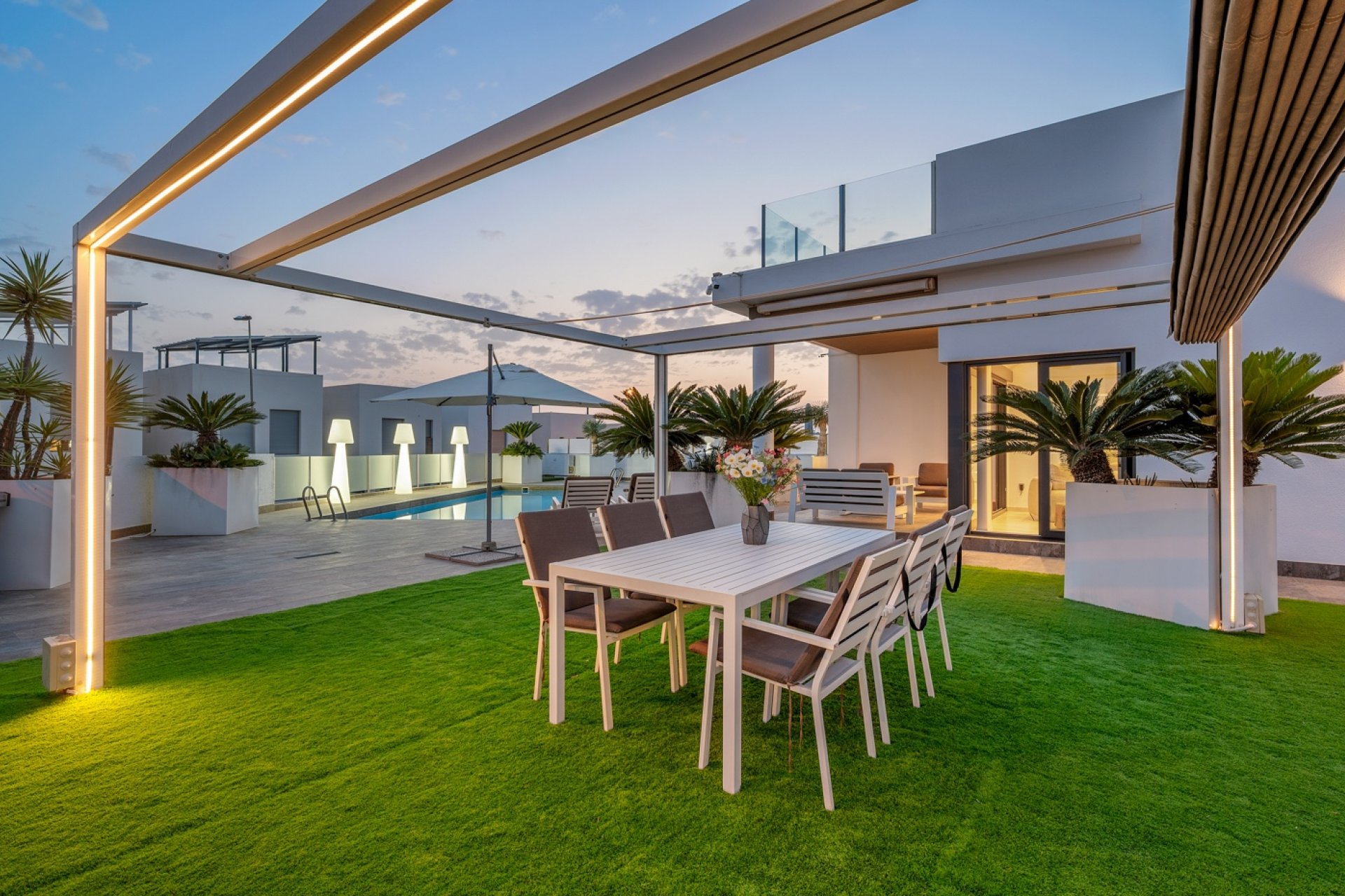 Resale - Villa -
Orihuela Costa - Villamartín