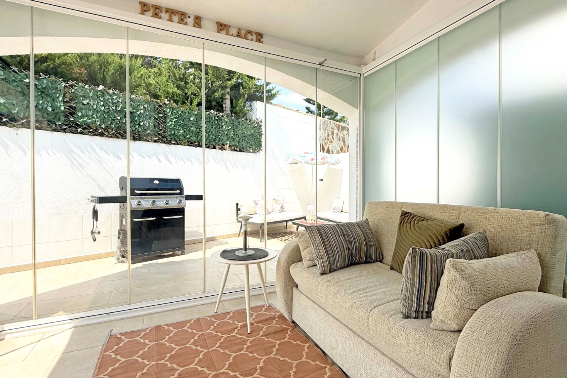 Resale - Villa -
Orihuela Costa - Villamartín