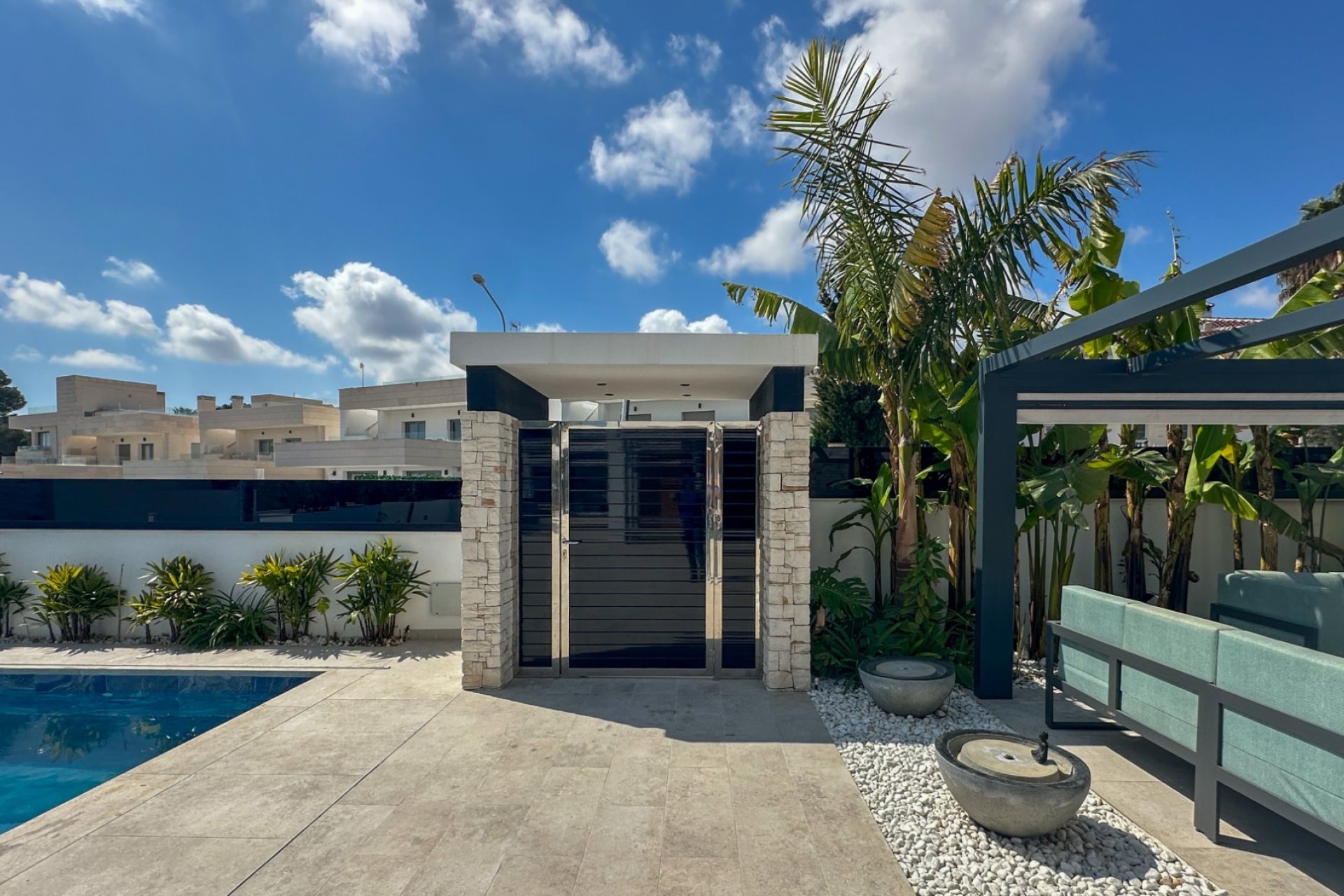Resale - Villa -
Orihuela Costa - Villamartín