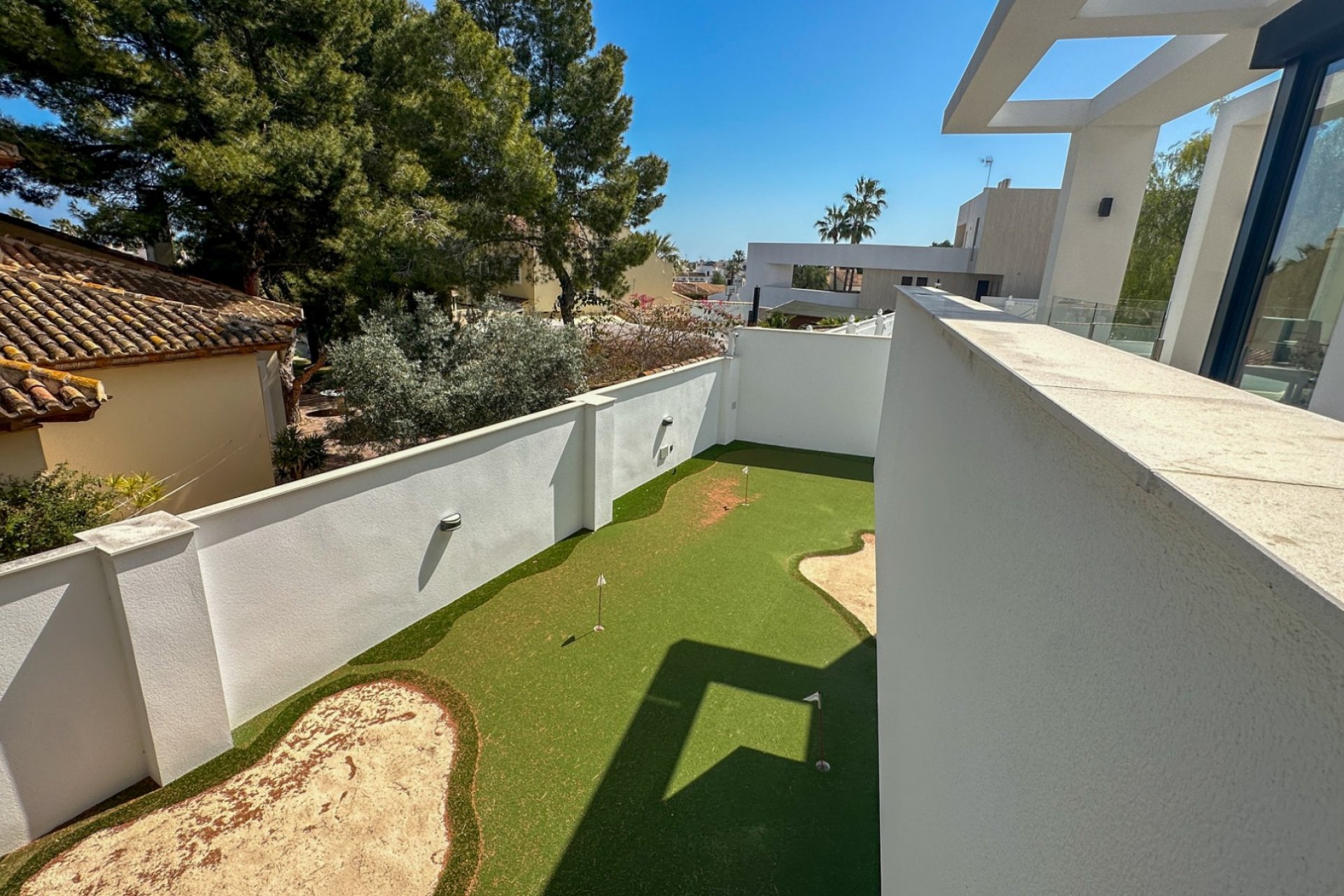 Resale - Villa -
Orihuela Costa - Villamartín