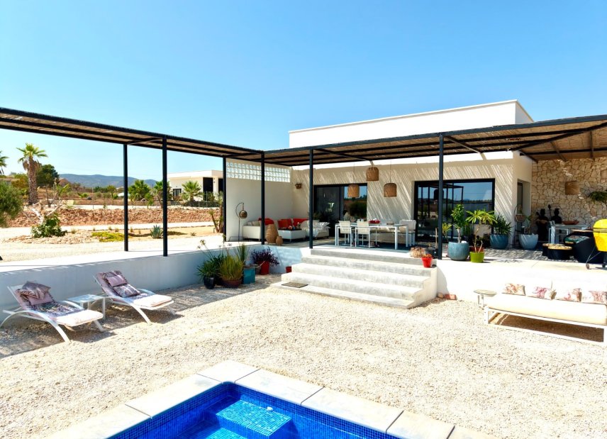 Resale - Villa -
Pinoso