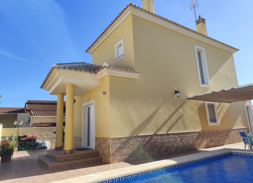 Resale - Villa -
San Fulgencio - La Marina
