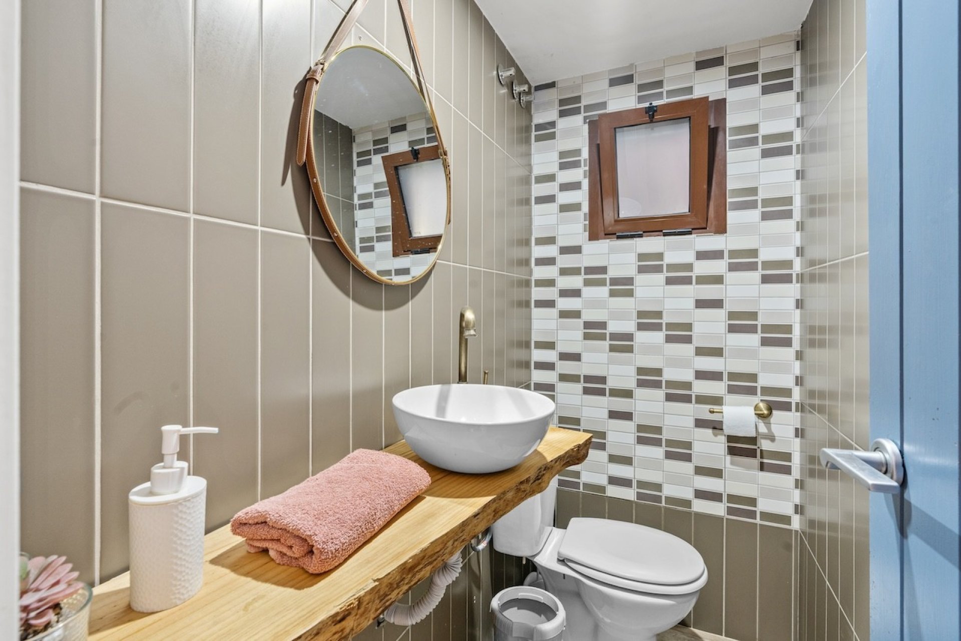 Resale - Villa -
Santa Pola - El Poble Llevanti