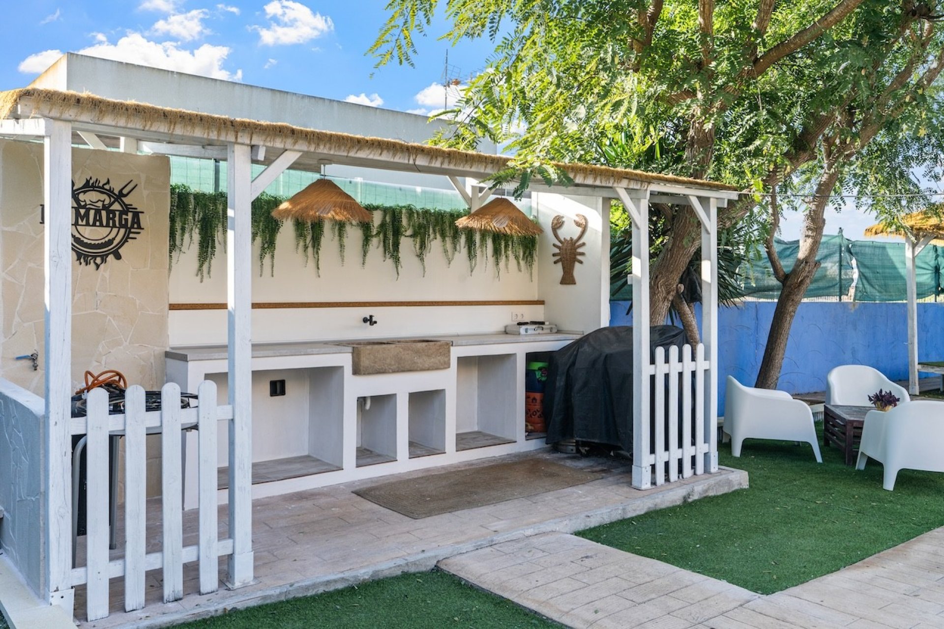 Resale - Villa -
Santa Pola - El Poble Llevanti
