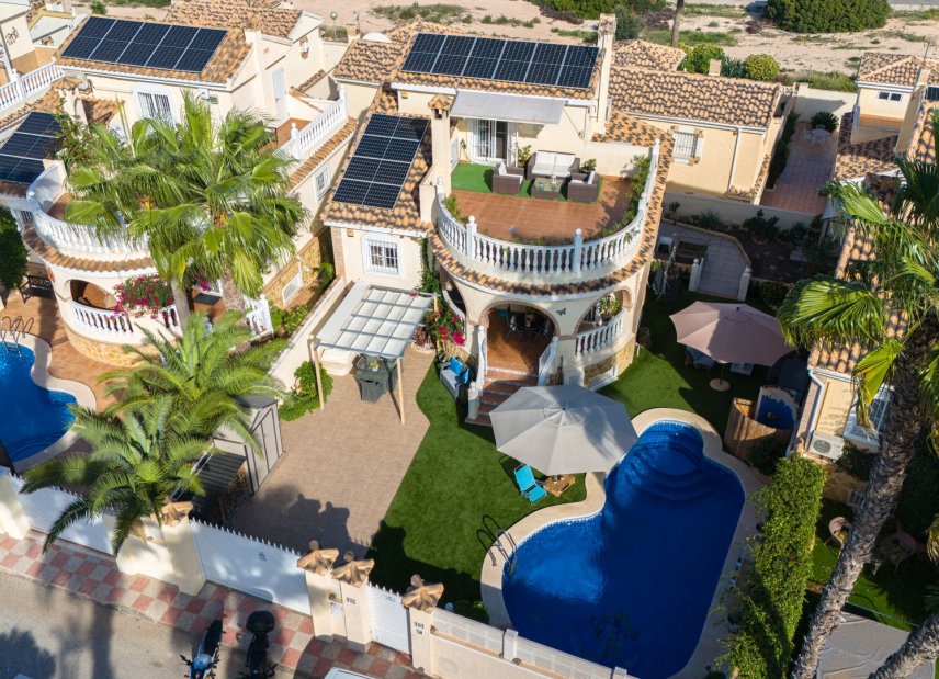 Resale - Villa -
Santa Pola - Gran Alacant