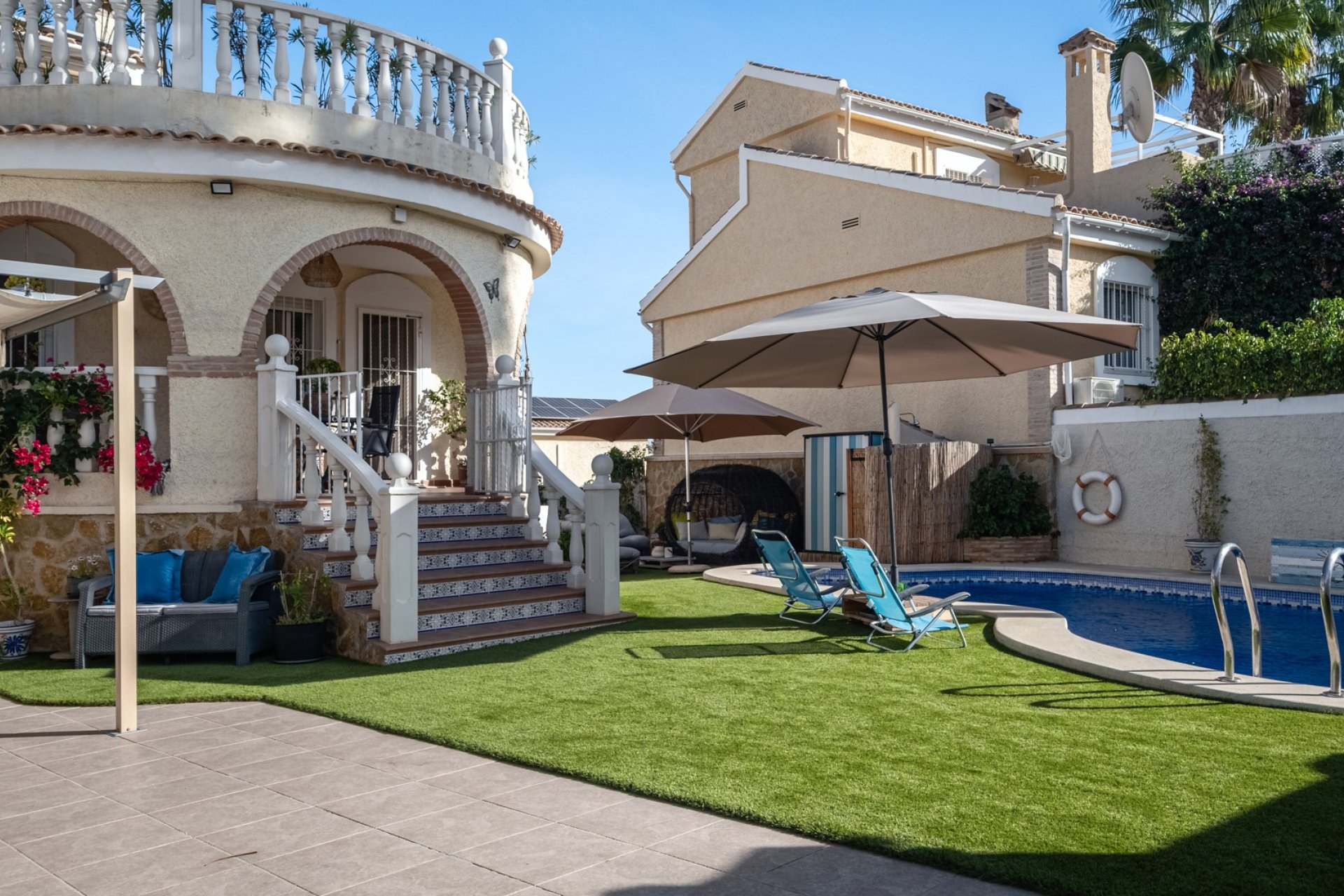 Resale - Villa -
Santa Pola - Gran Alacant