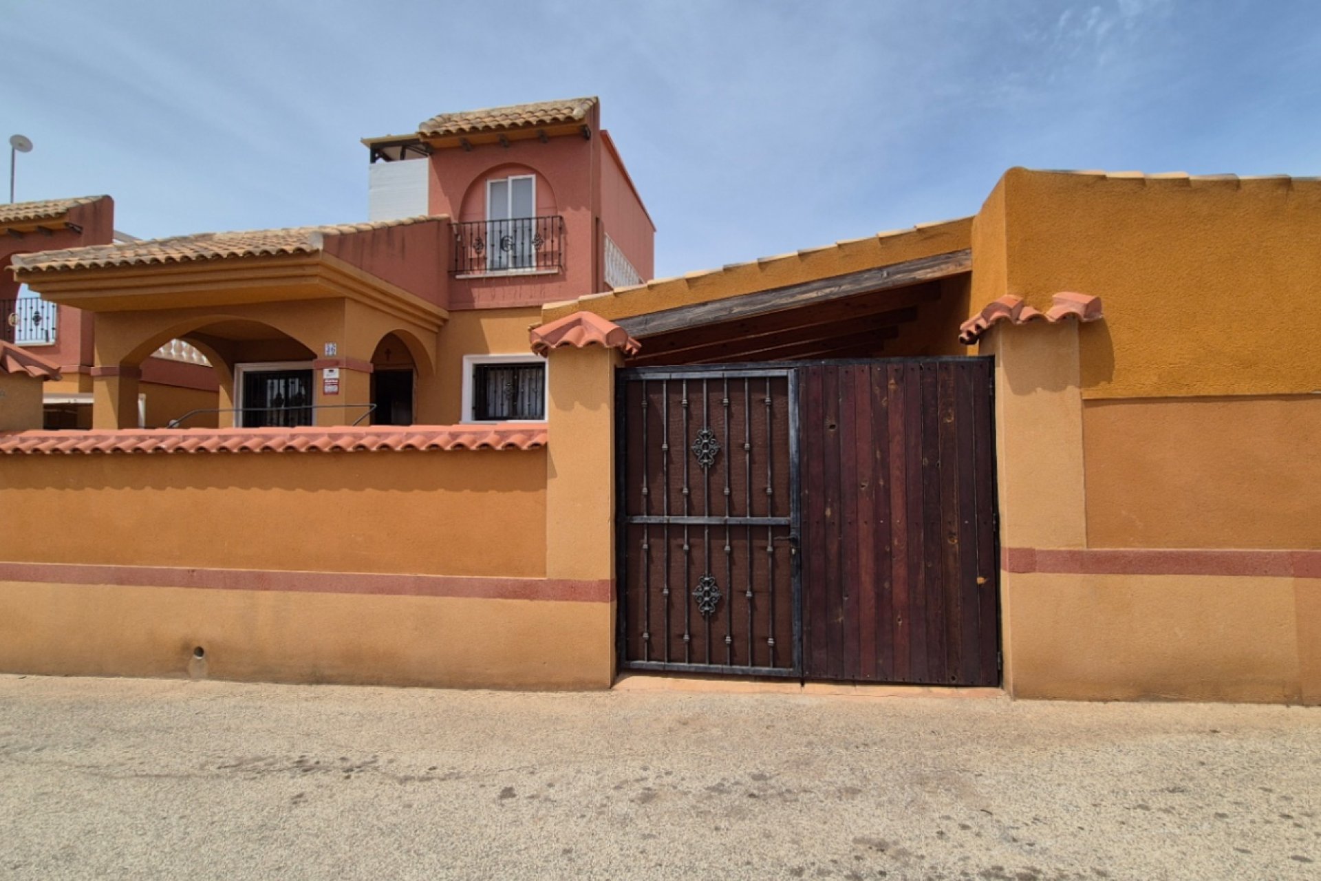 Resale - Villa -
Torrevieja - Costa Blanca