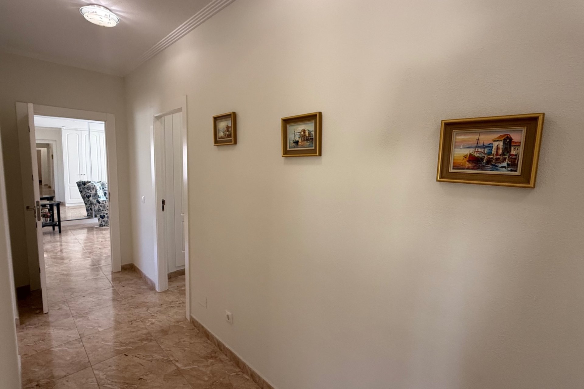 Resale - Villa -
Torrevieja - Costa Blanca