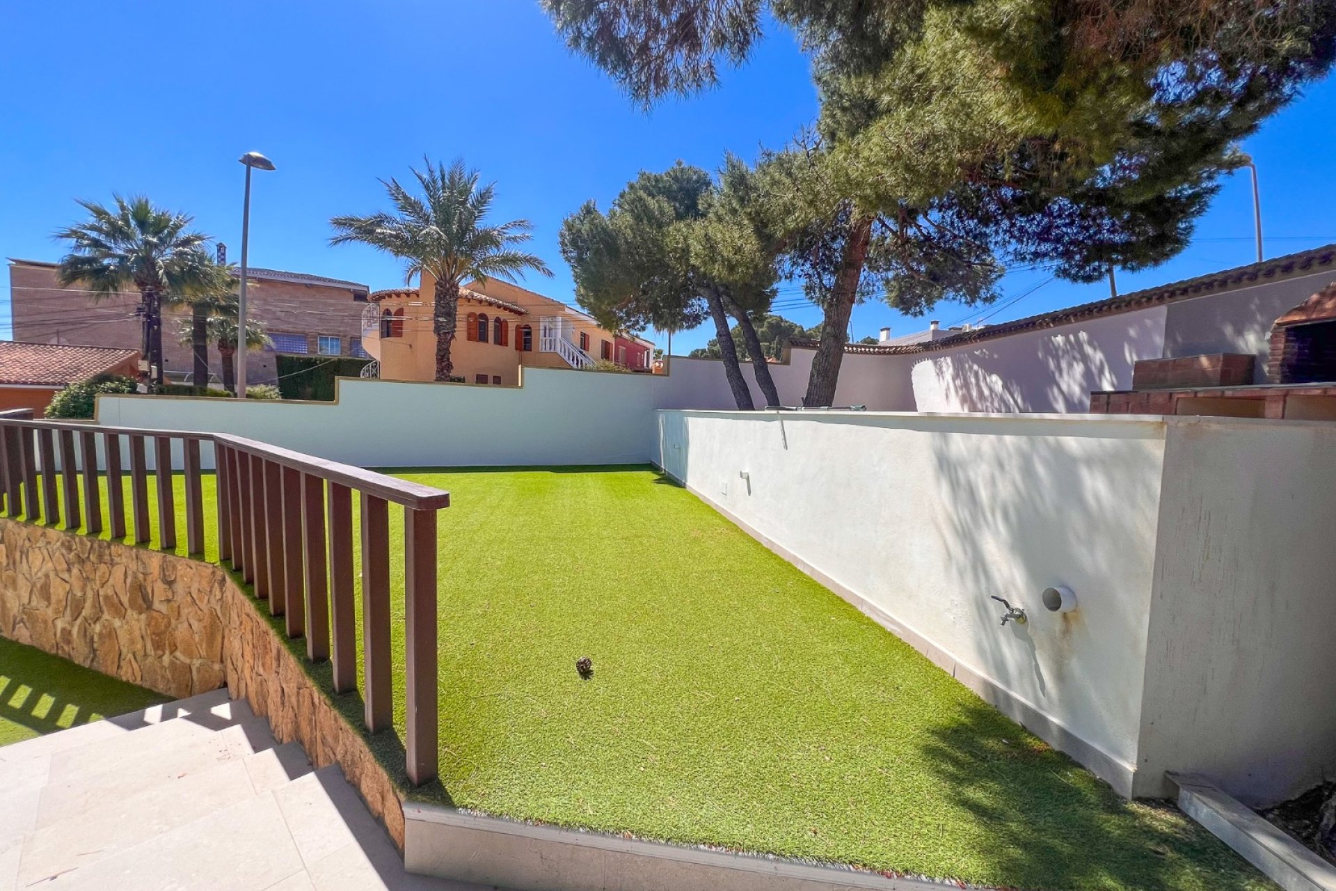 Resale - Villa -
Torrevieja - Los Balcones