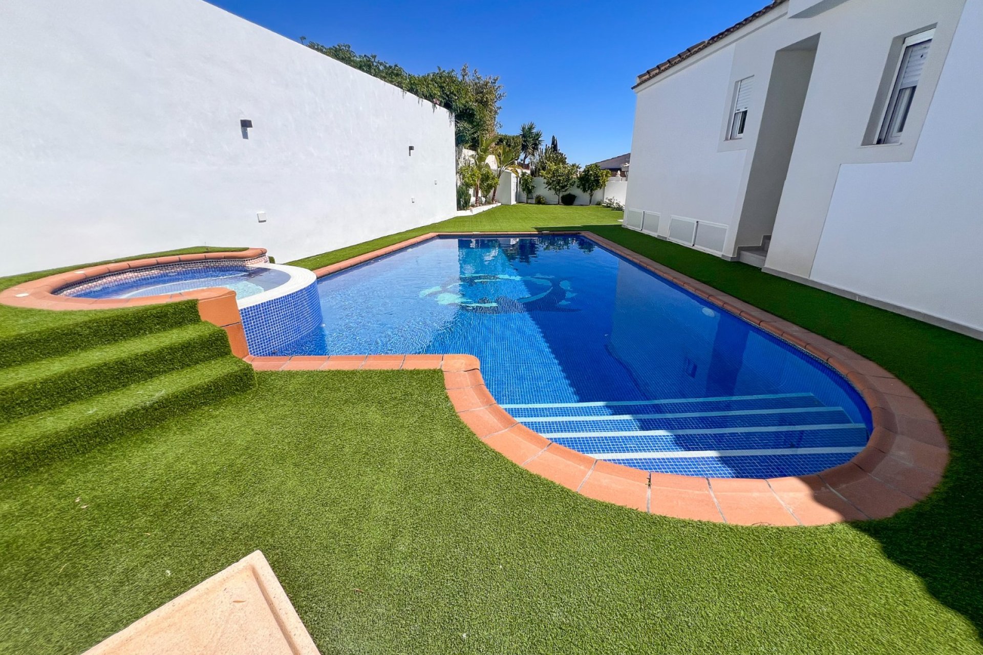 Resale - Villa -
Torrevieja - Los Balcones