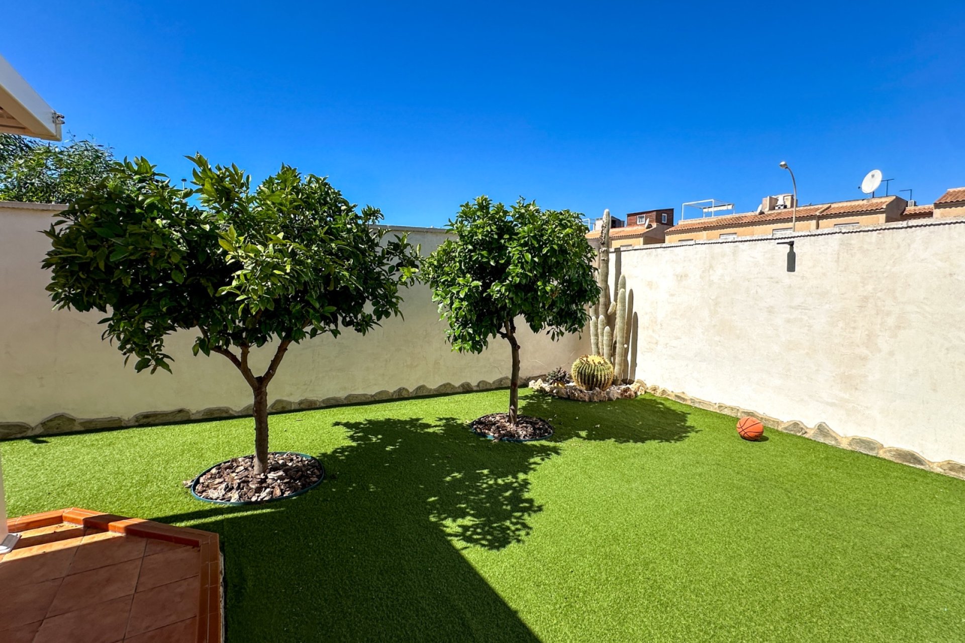 Resale - Villa -
Torrevieja - Nueva Torrevieja