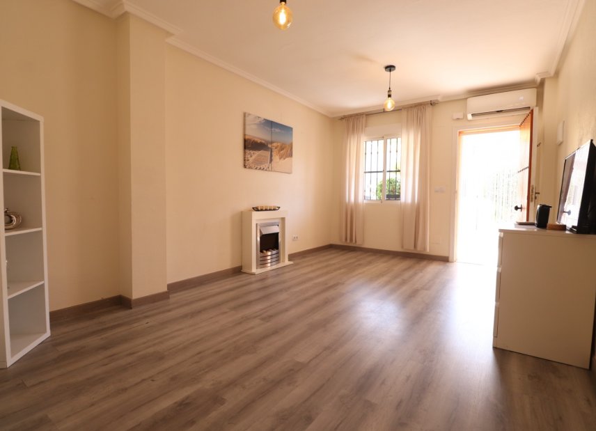 Reventa - Adosado -
Algorfa - Montemar