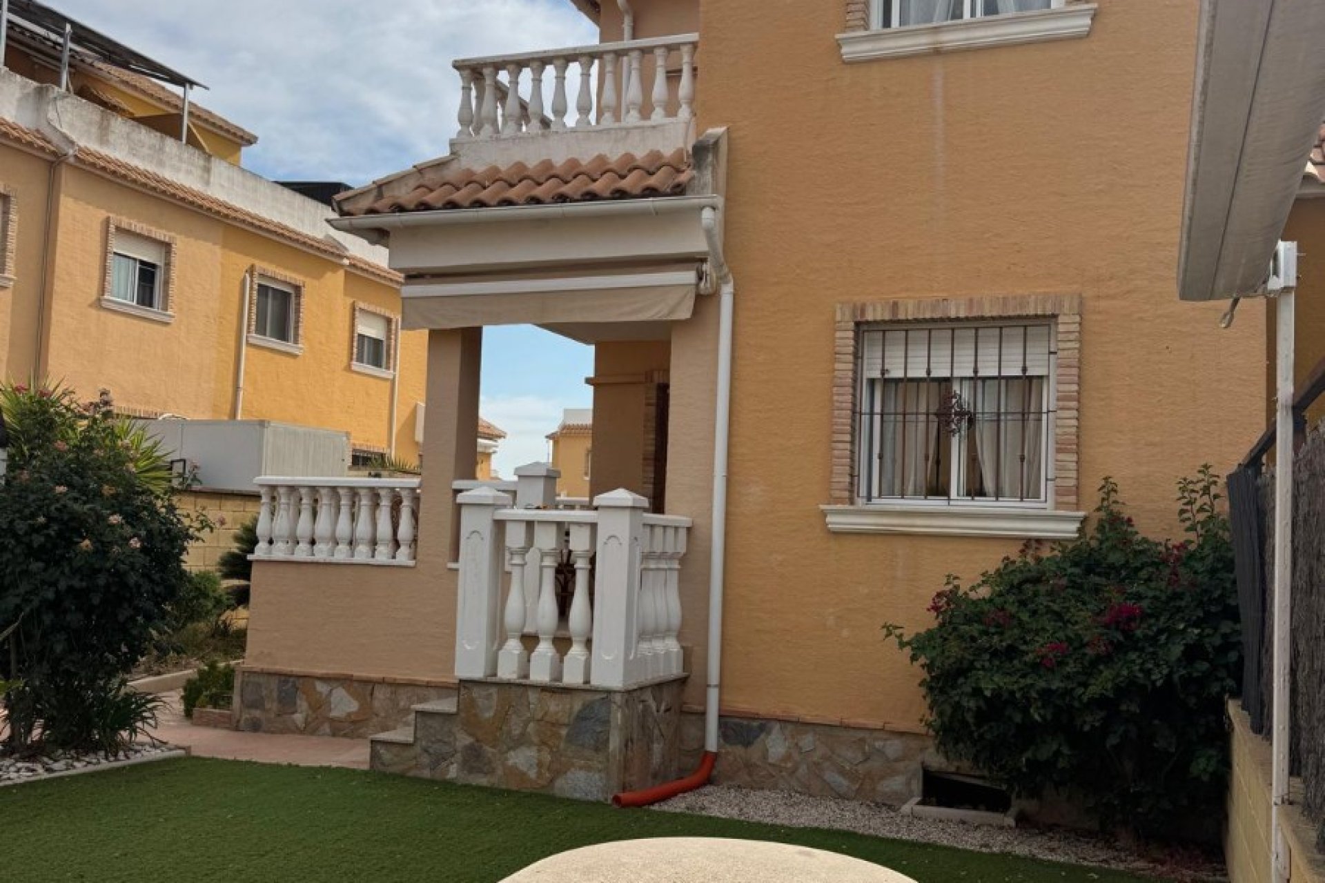 Reventa - Adosado -
Ciudad Quesada - Doña Pepa