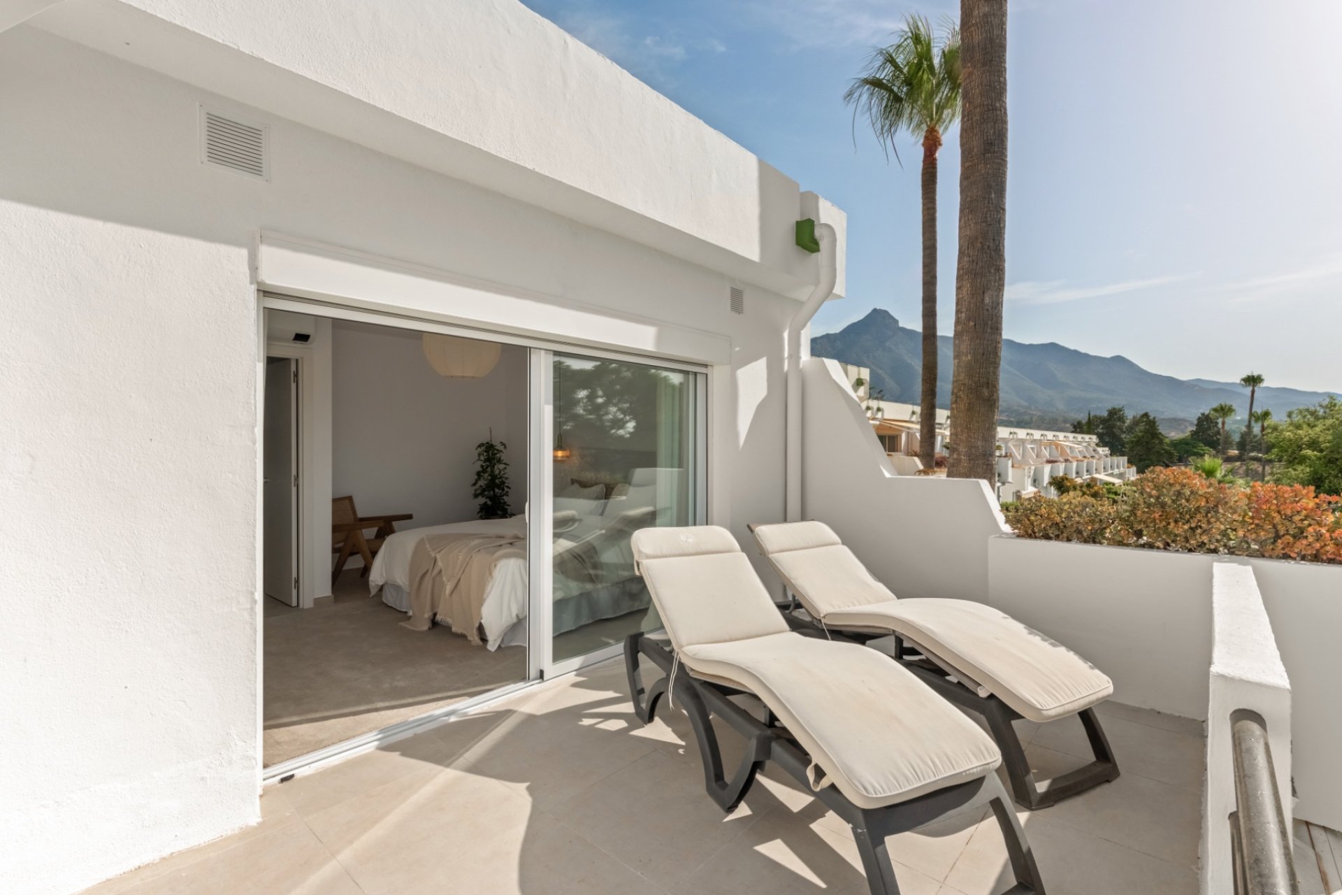 Reventa - Adosado -
Marbella - Nueva Andalucía