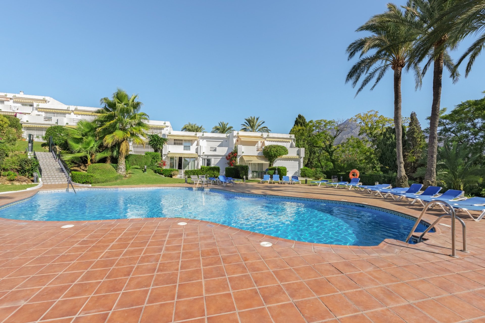 Reventa - Adosado -
Marbella - Nueva Andalucía