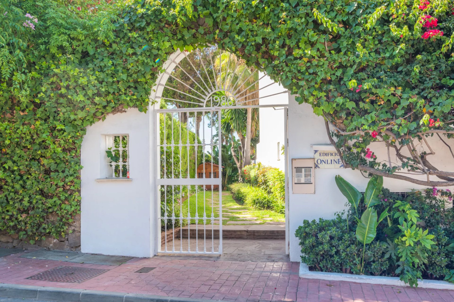 Reventa - Adosado -
Marbella - Puerto Banús