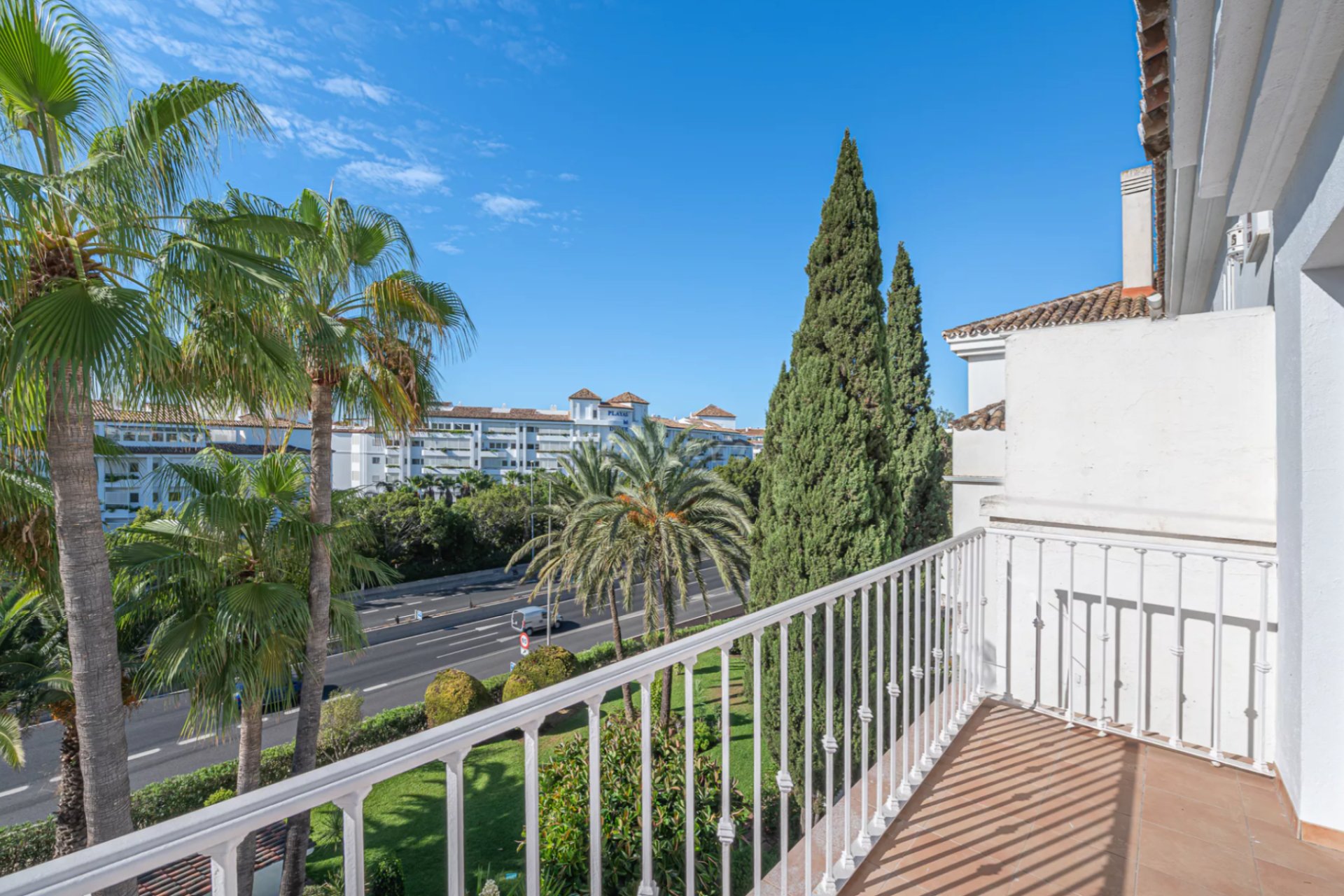 Reventa - Adosado -
Marbella - Puerto Banús