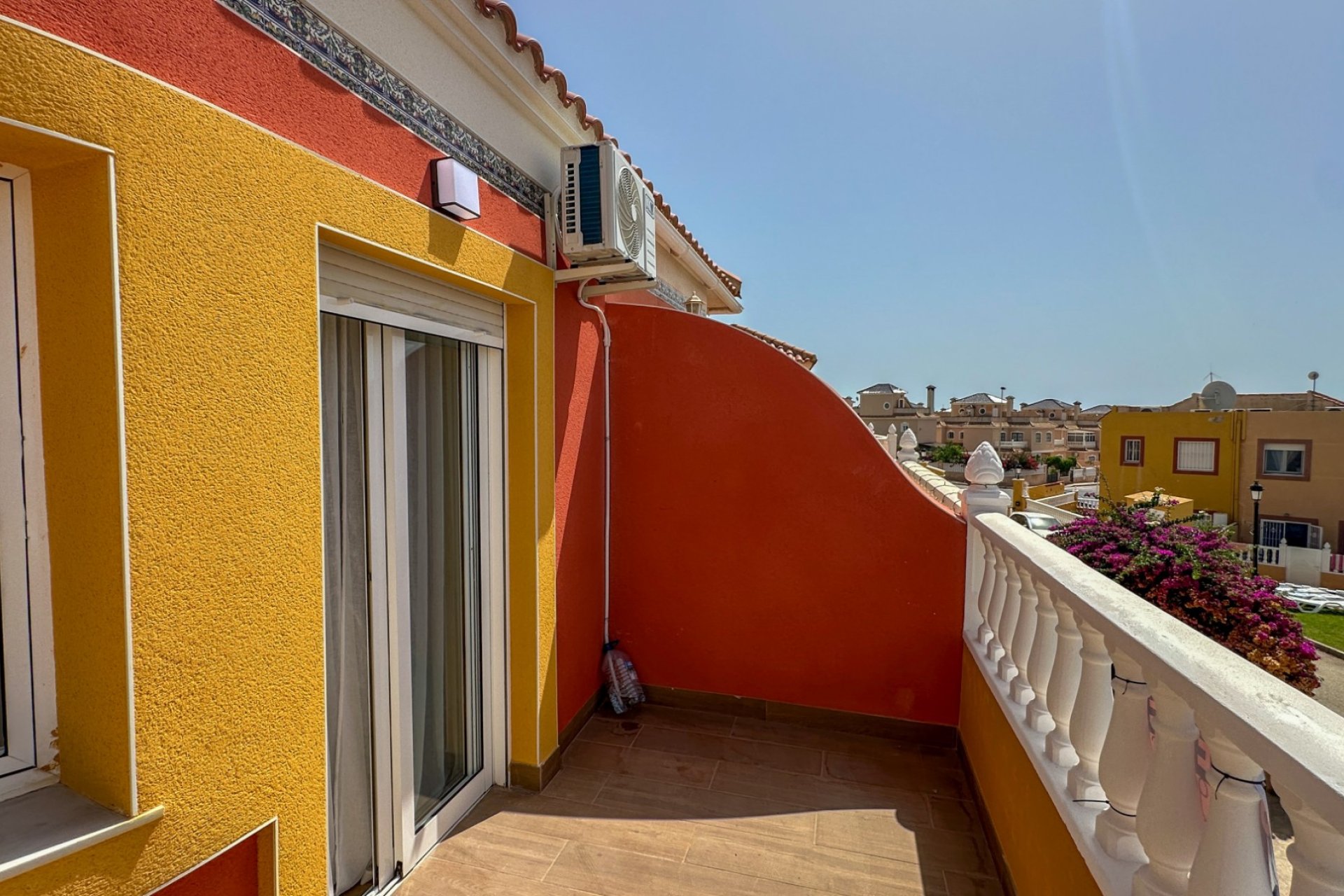 Reventa - Adosado -
Orihuela Costa - La Regia