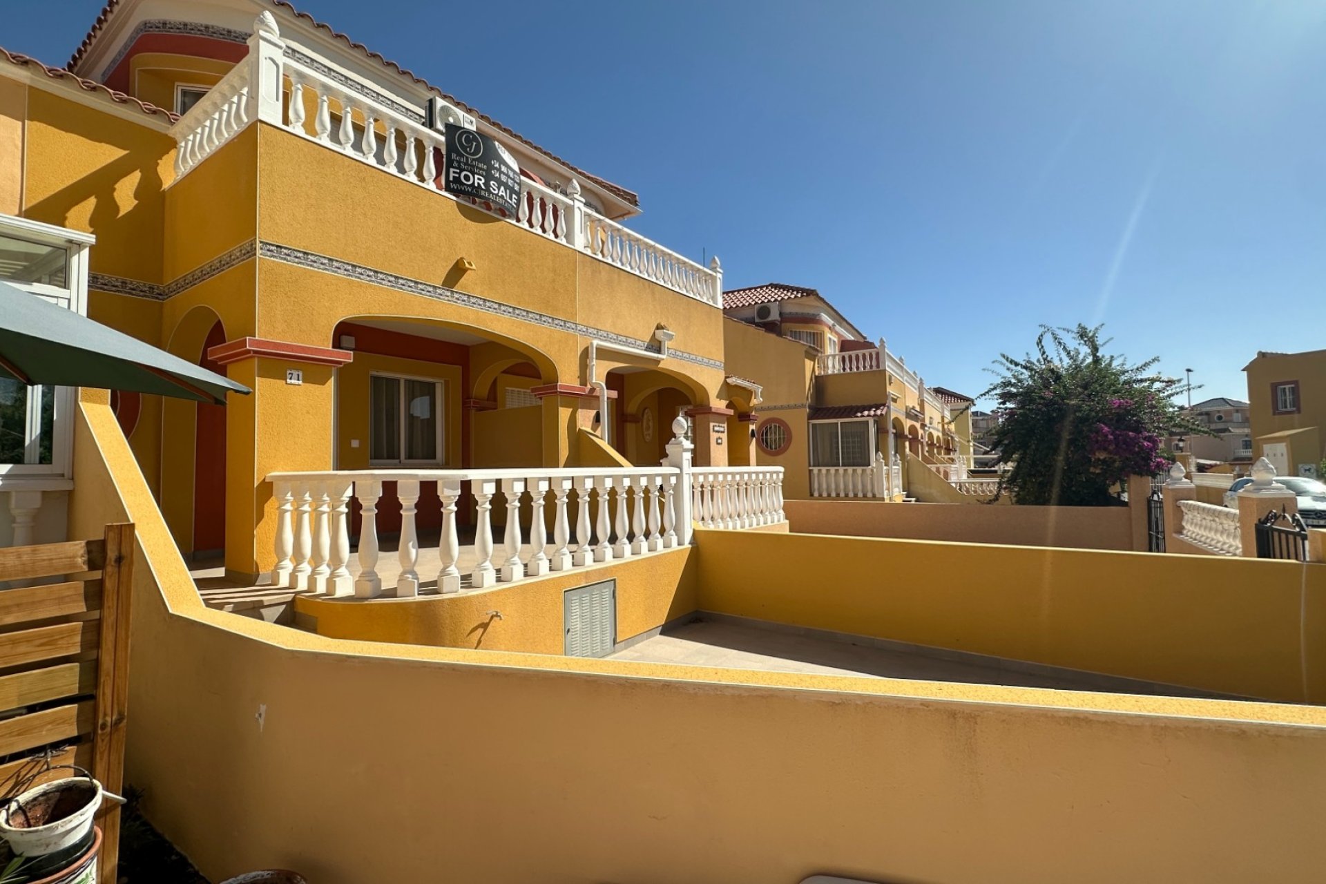 Reventa - Adosado -
Orihuela Costa - La Regia