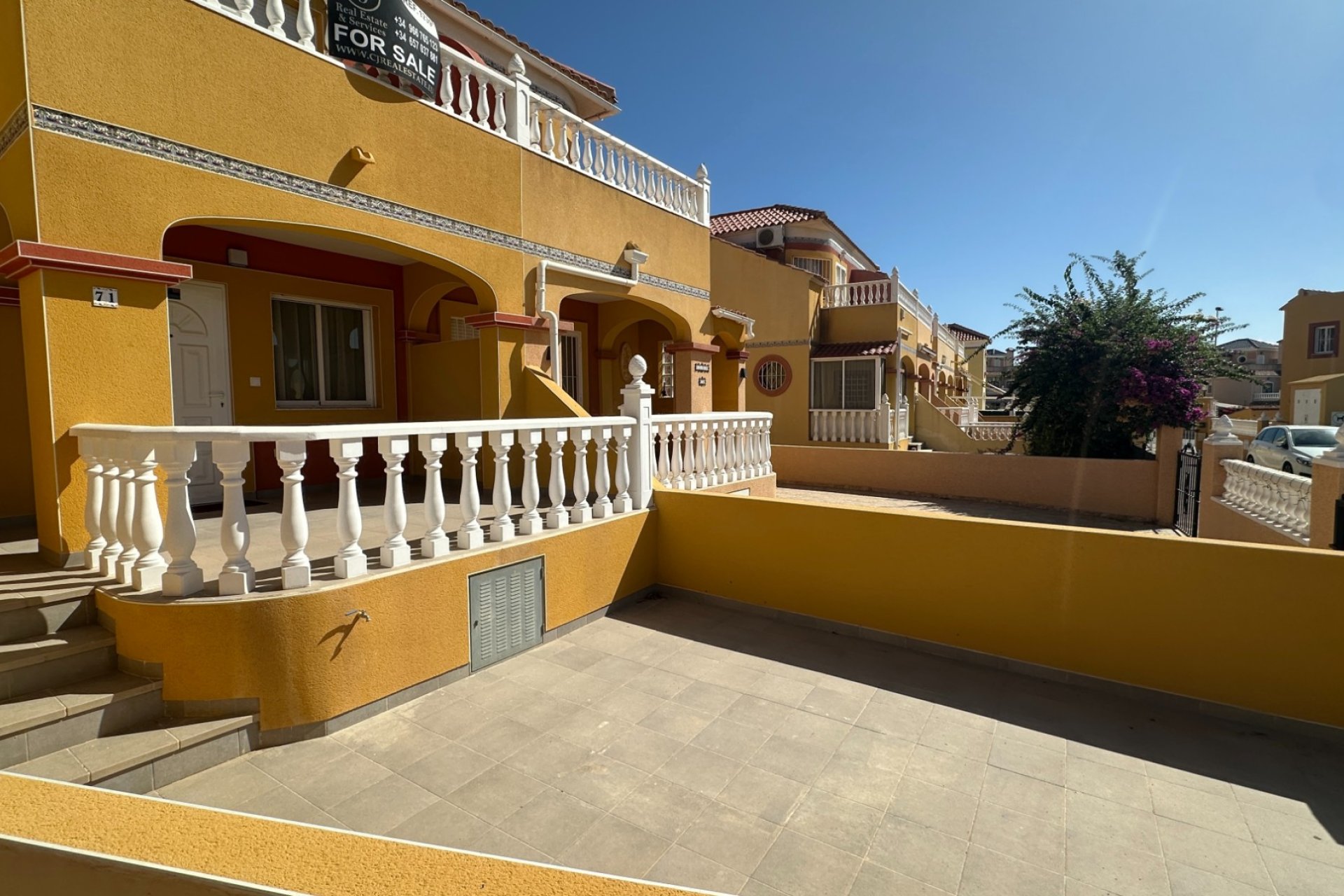 Reventa - Adosado -
Orihuela Costa - La Regia