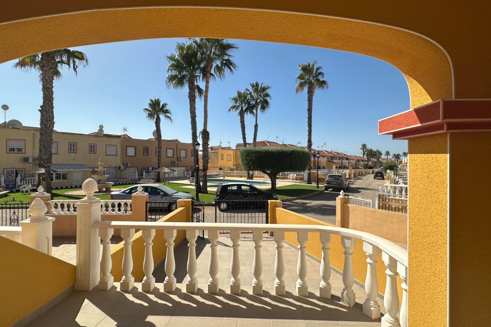 Reventa - Adosado -
Orihuela Costa - La Regia