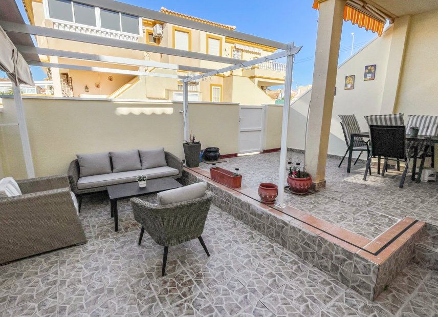Reventa - Adosado -
Orihuela Costa - Playa Flamenca