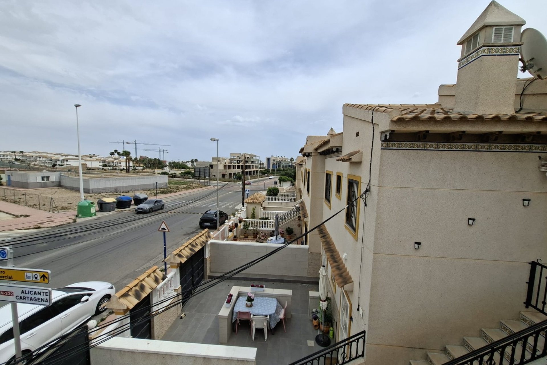 Reventa - Adosado -
Orihuela Costa - Playa Flamenca