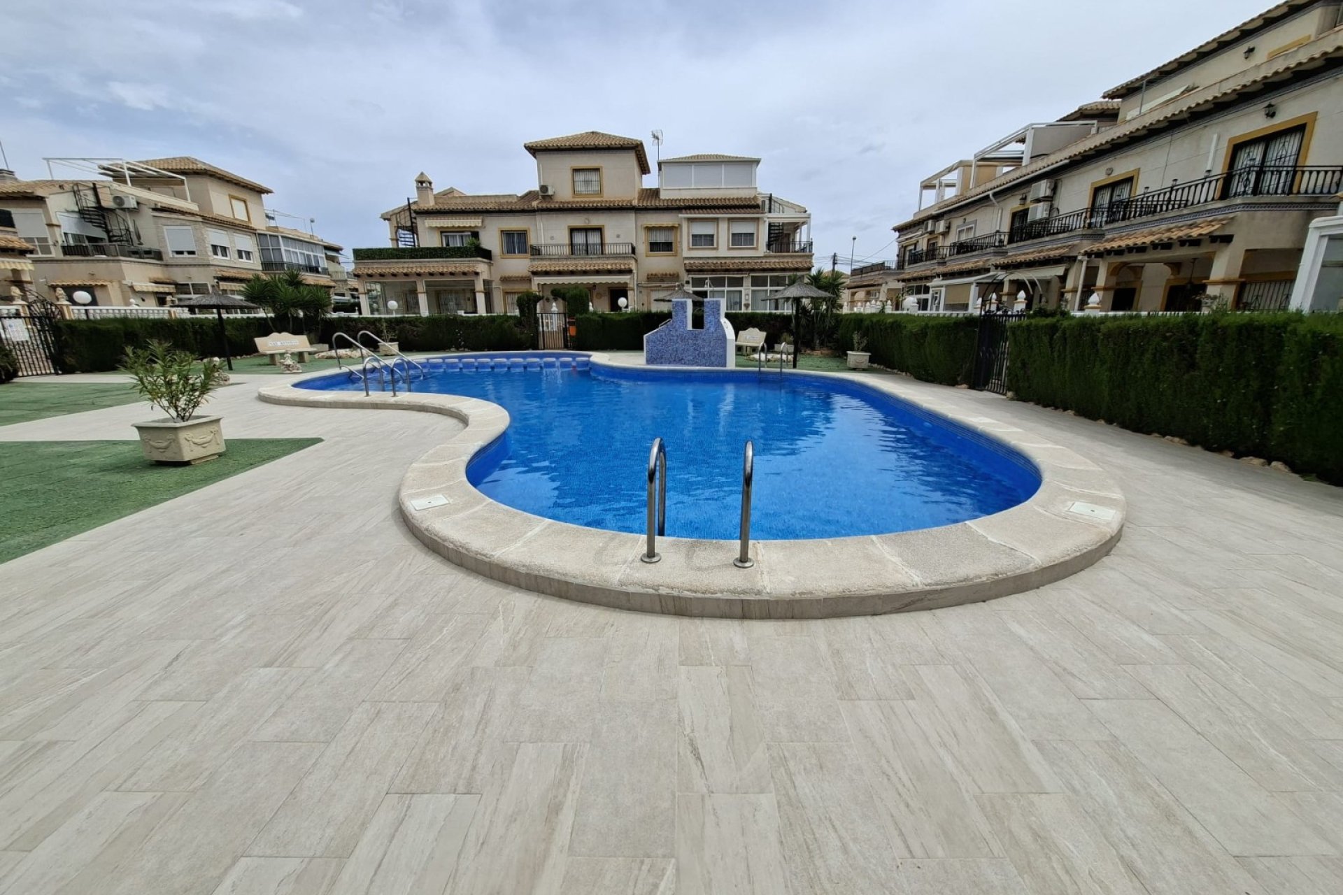 Reventa - Adosado -
Orihuela Costa - Playa Flamenca