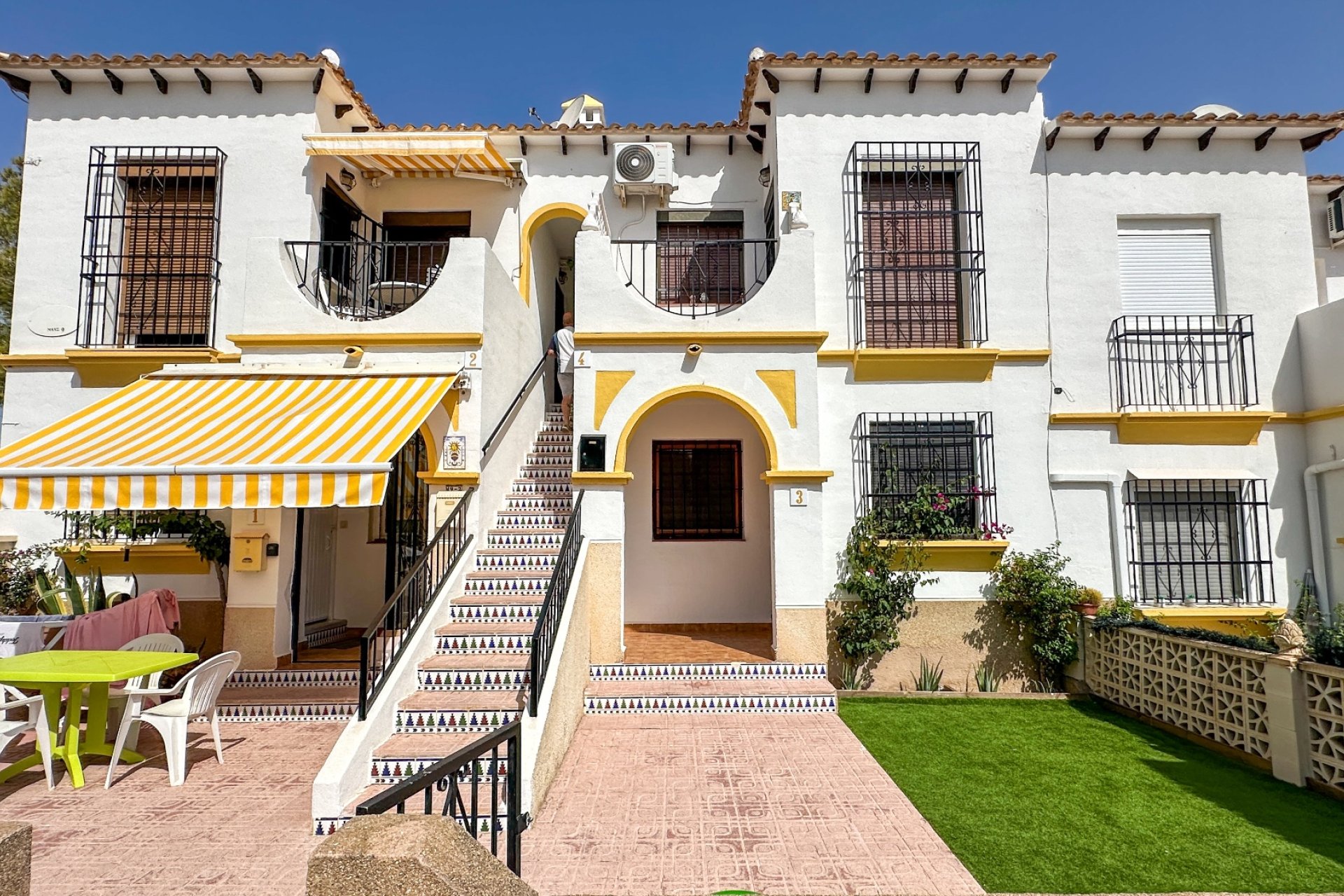 Reventa - Adosado -
San Miguel de Salinas - Bellavista