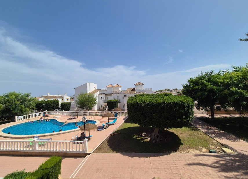 Reventa - Adosado -
San Miguel de Salinas - Bellavista