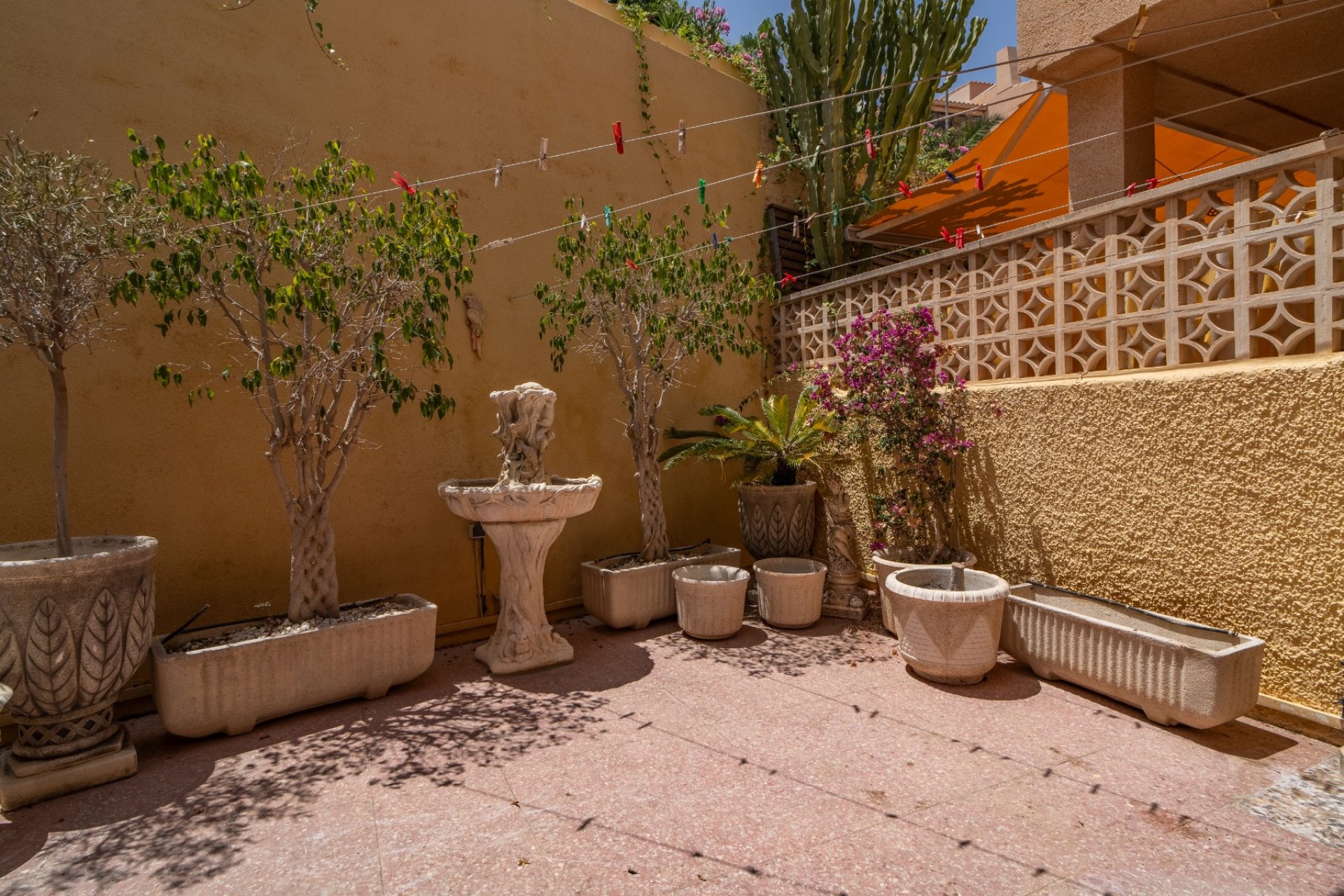 Reventa - Adosado -
Torrevieja - Cabo Cervera