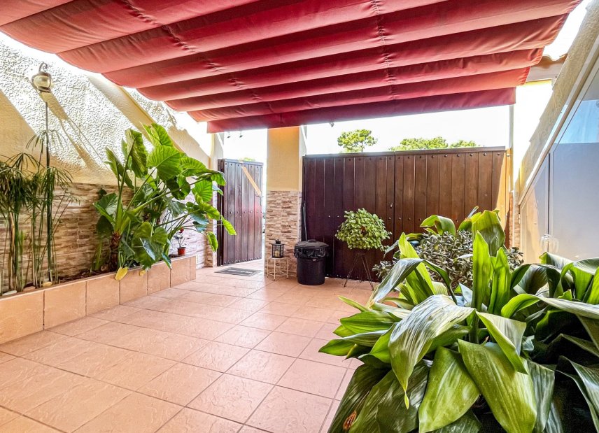 Reventa - Adosado -
Torrevieja - Los Balcones
