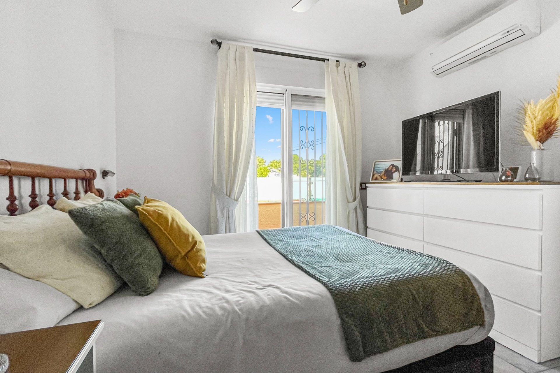 Reventa - Adosado -
Torrevieja - Los Balcones