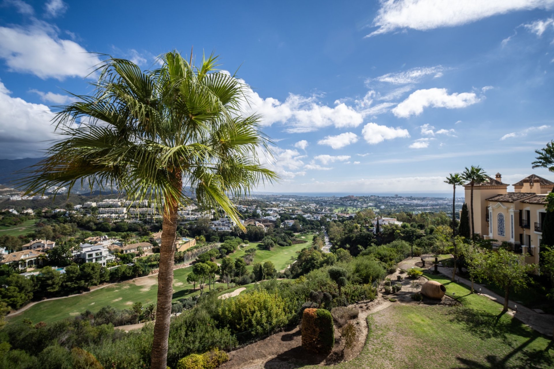 Reventa - apartment -
Benahavis - La Quinta