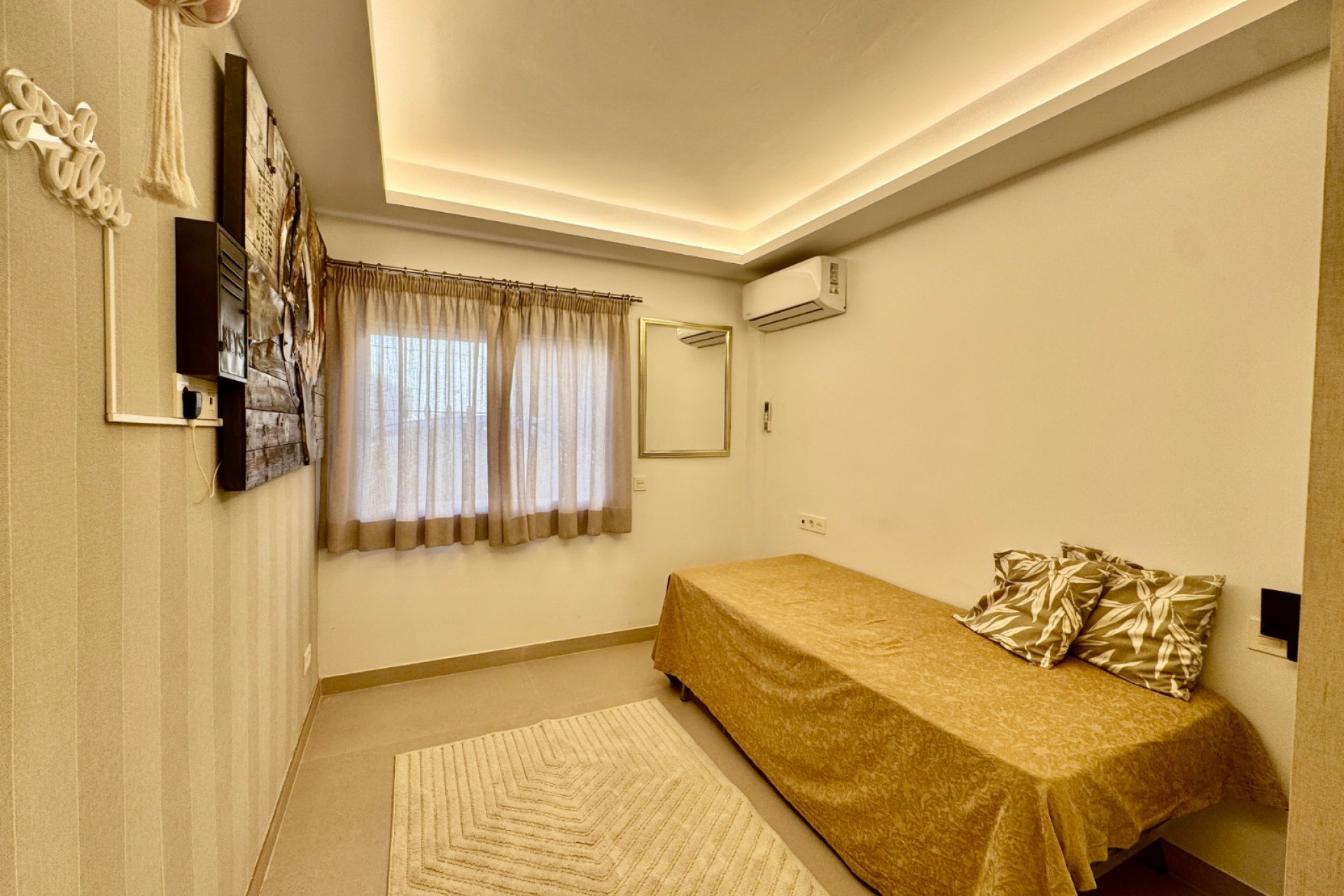 Reventa - apartment -
Benahavis - La Quinta