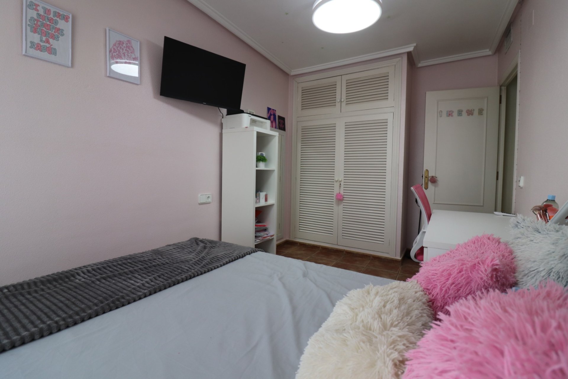 Reventa - apartment -
Dolores - Dolores - Town