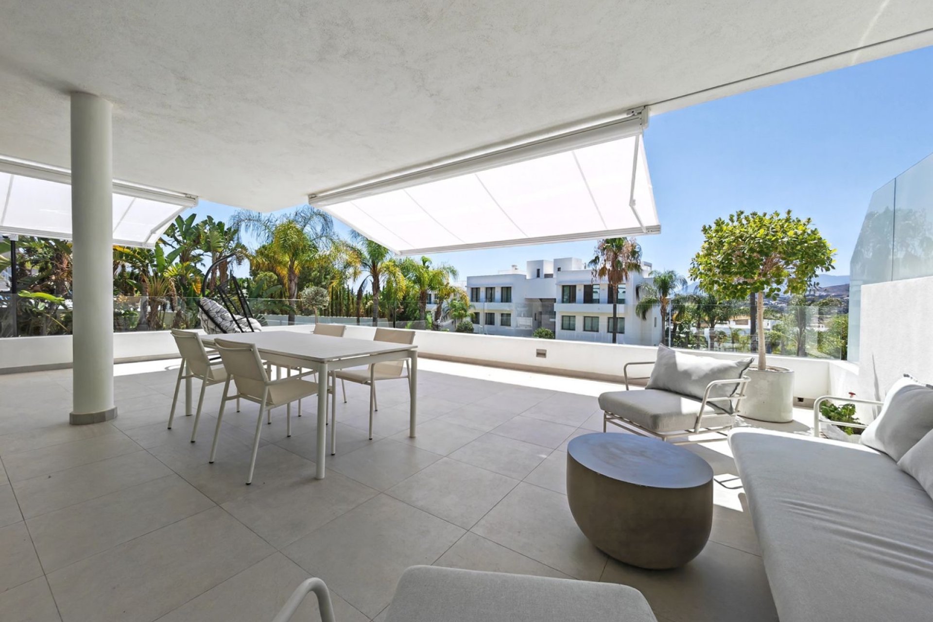 Reventa - apartment -
Estepona - New Golden Mile