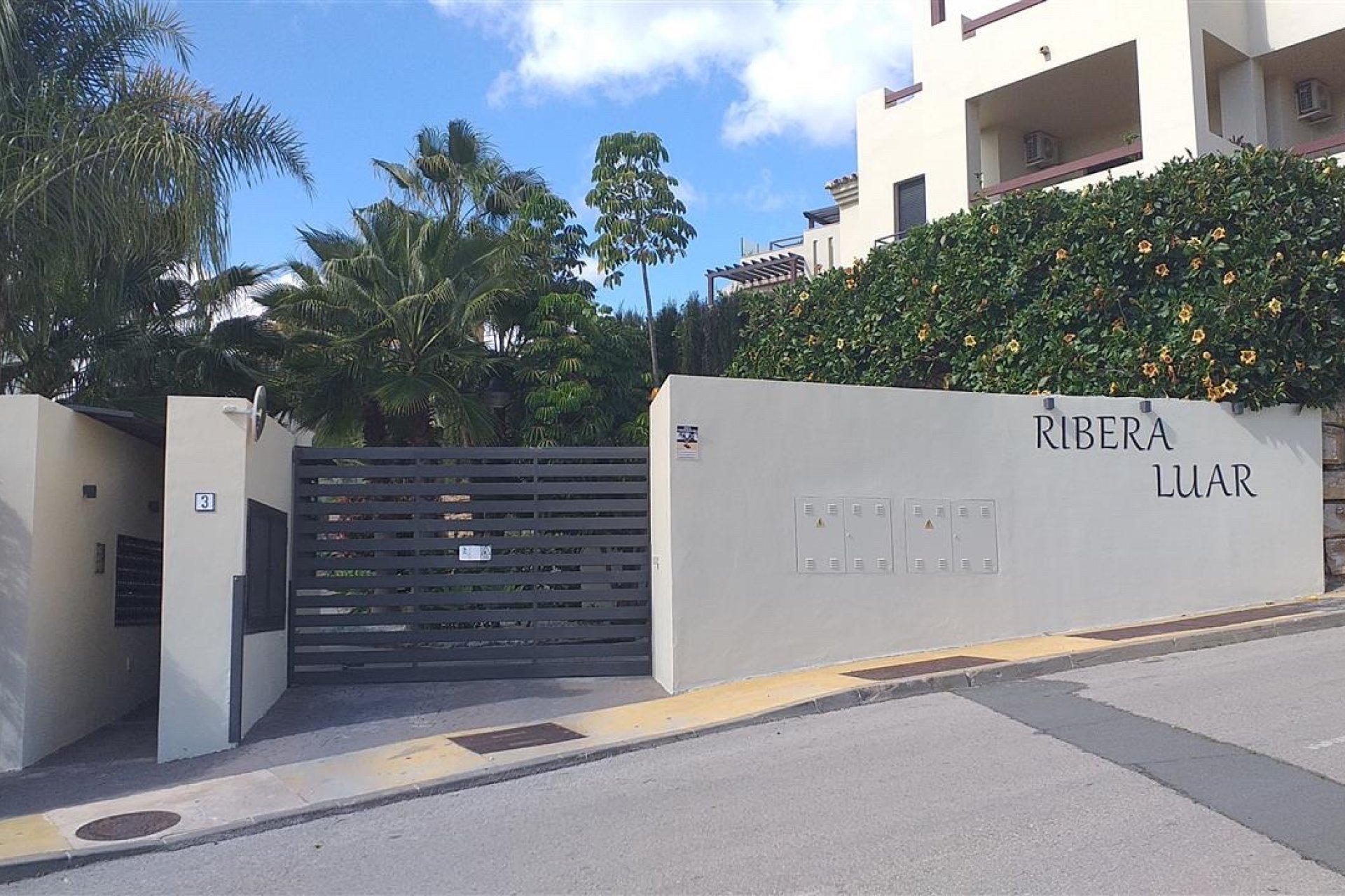 Reventa - apartment -
Estepona - Selwo