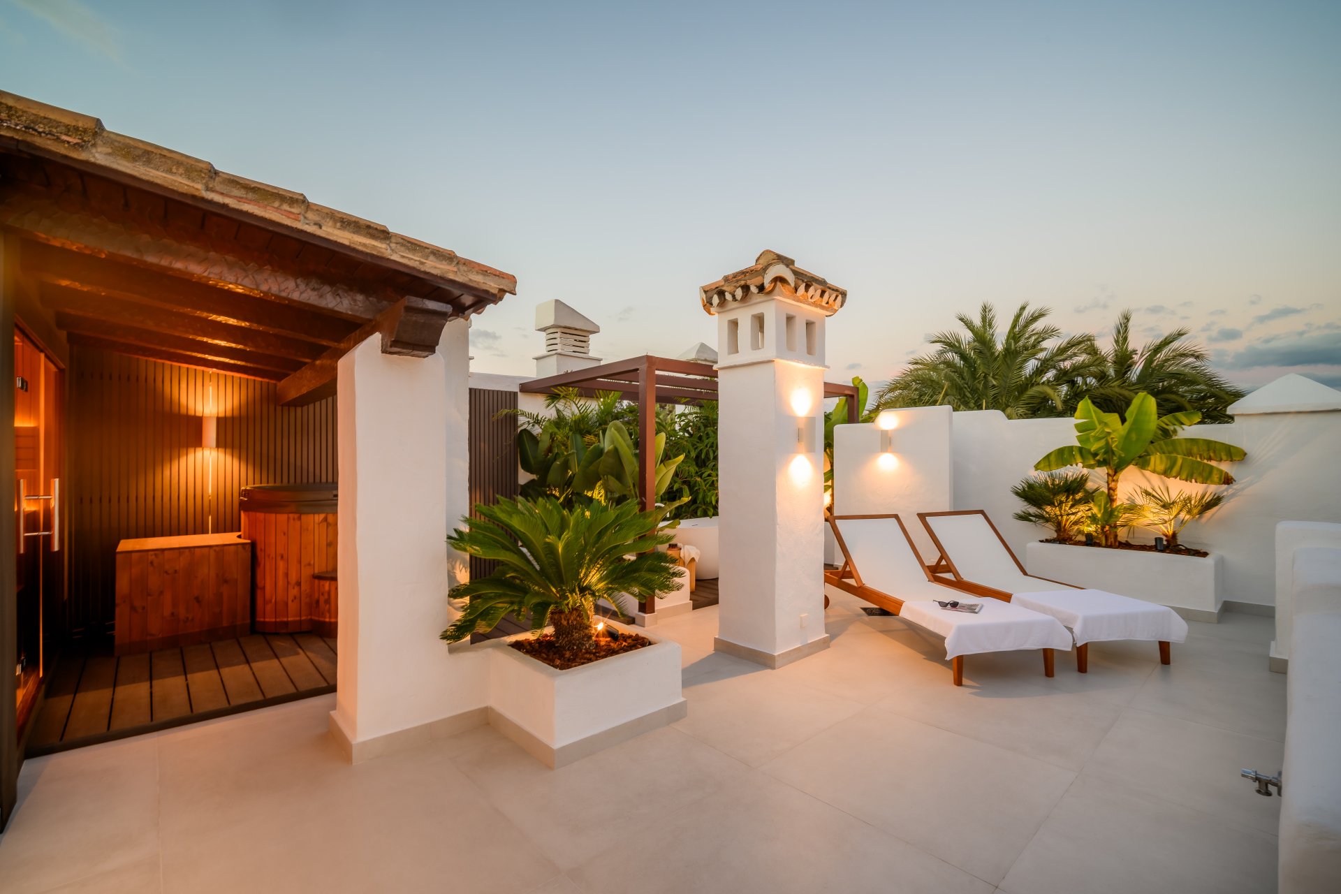 Reventa - apartment -
Estepona