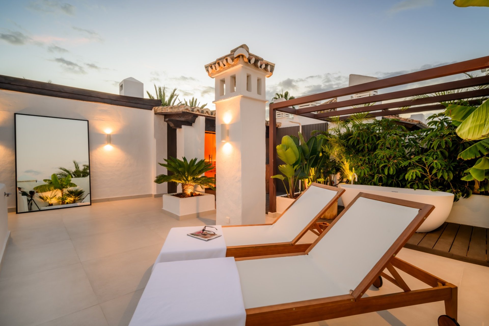 Reventa - apartment -
Estepona