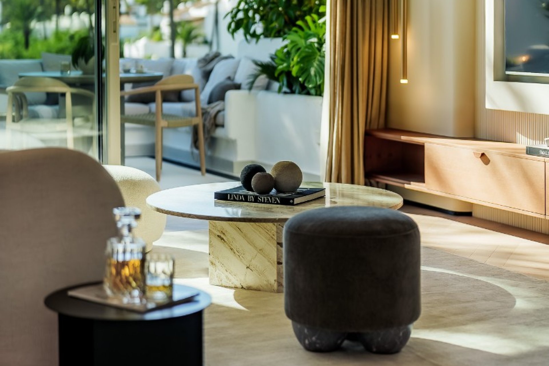 Reventa - apartment -
Estepona
