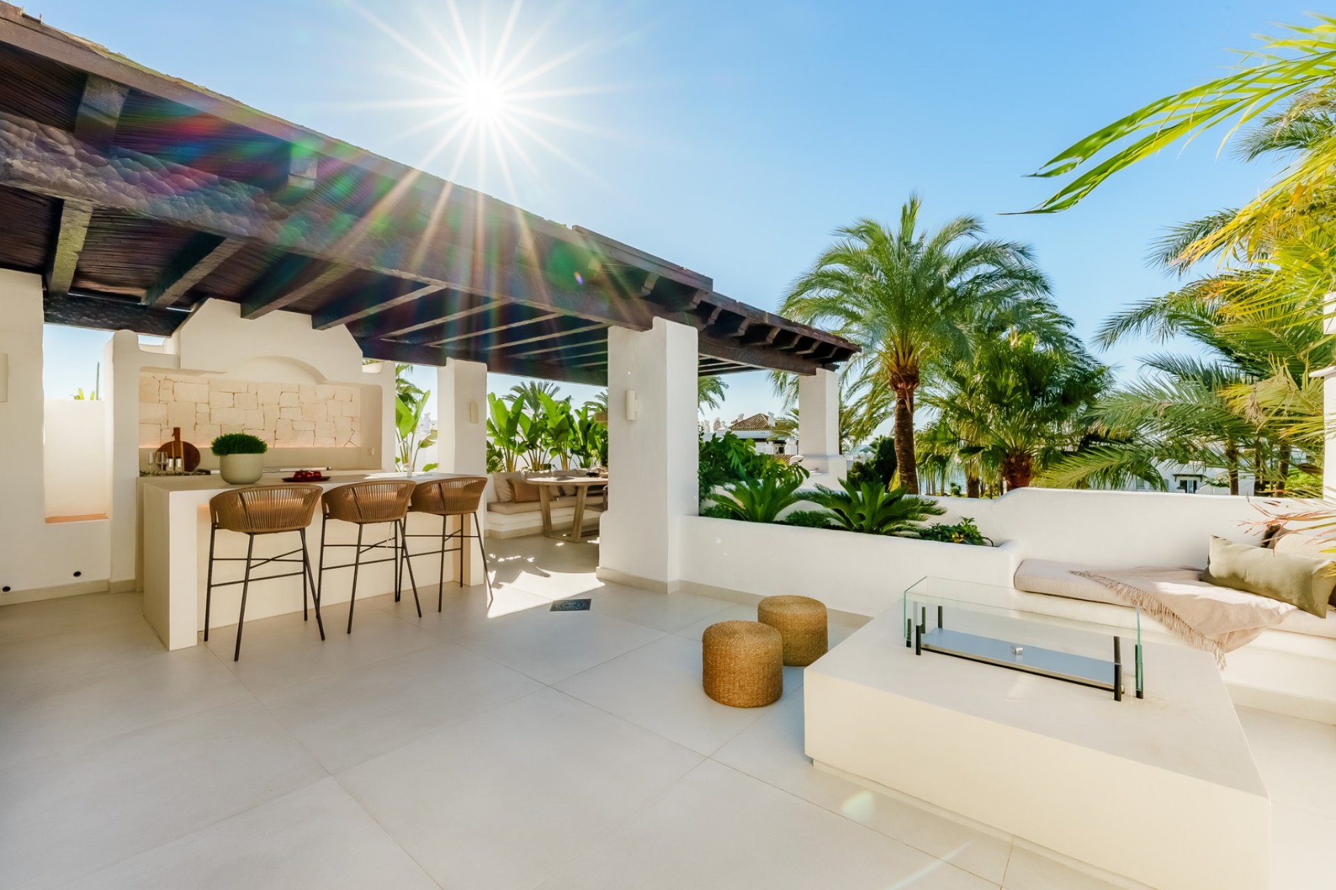 Reventa - apartment -
Estepona